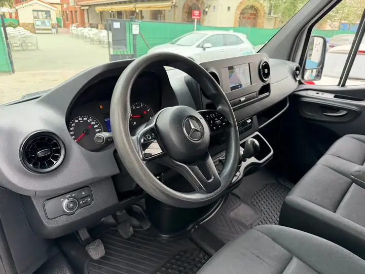 Mercedes-Benz Sprinter 2021, foto 7