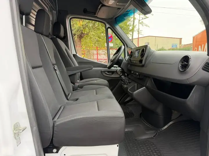 Mercedes-Benz Sprinter 2021, foto 21