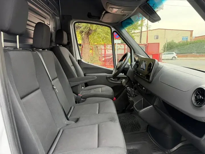 Mercedes-Benz Sprinter 2021, foto 19