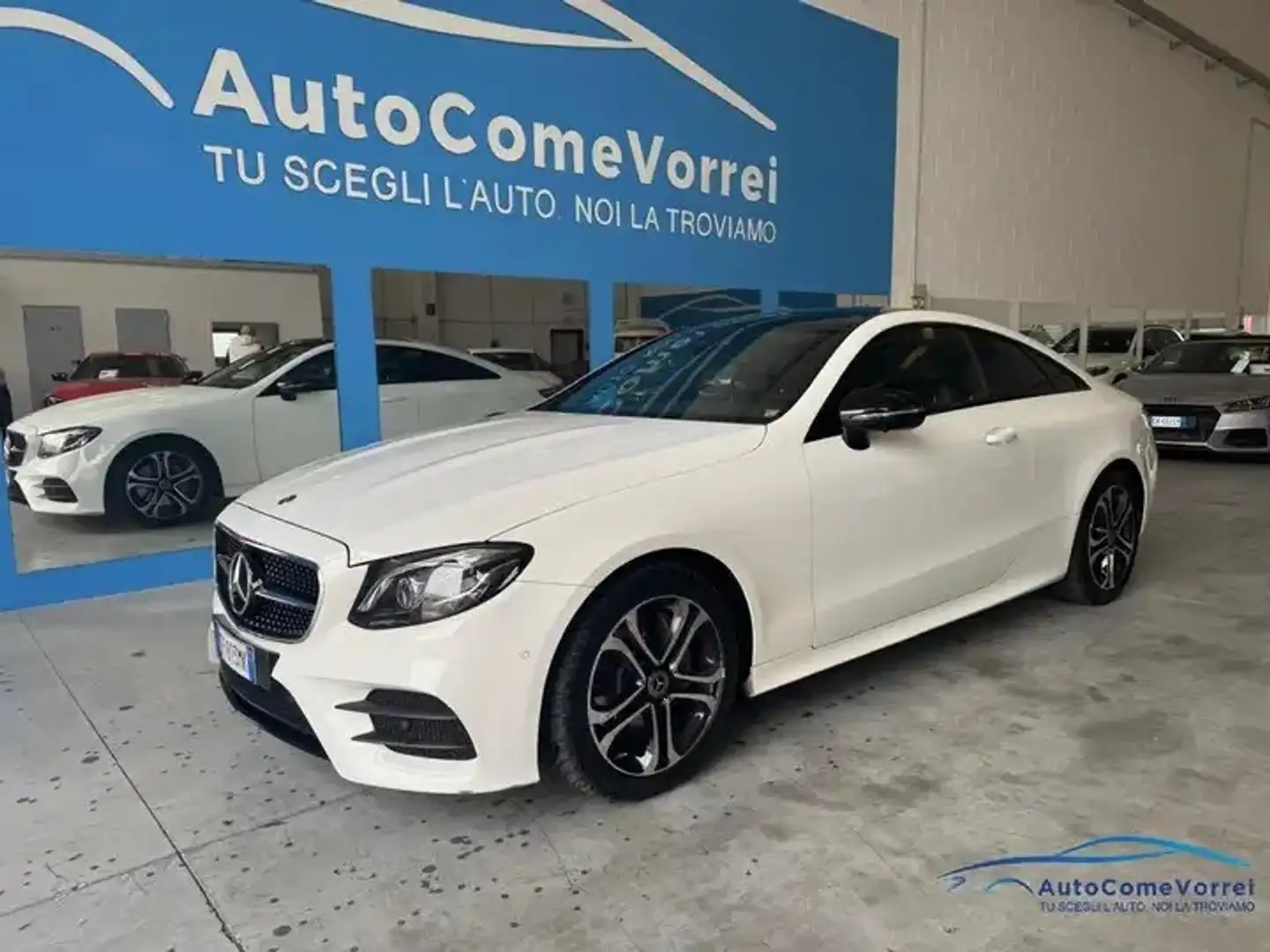 Mercedes-Benz E 220 E 220 d 4Matic Premium Plus Beige - 1