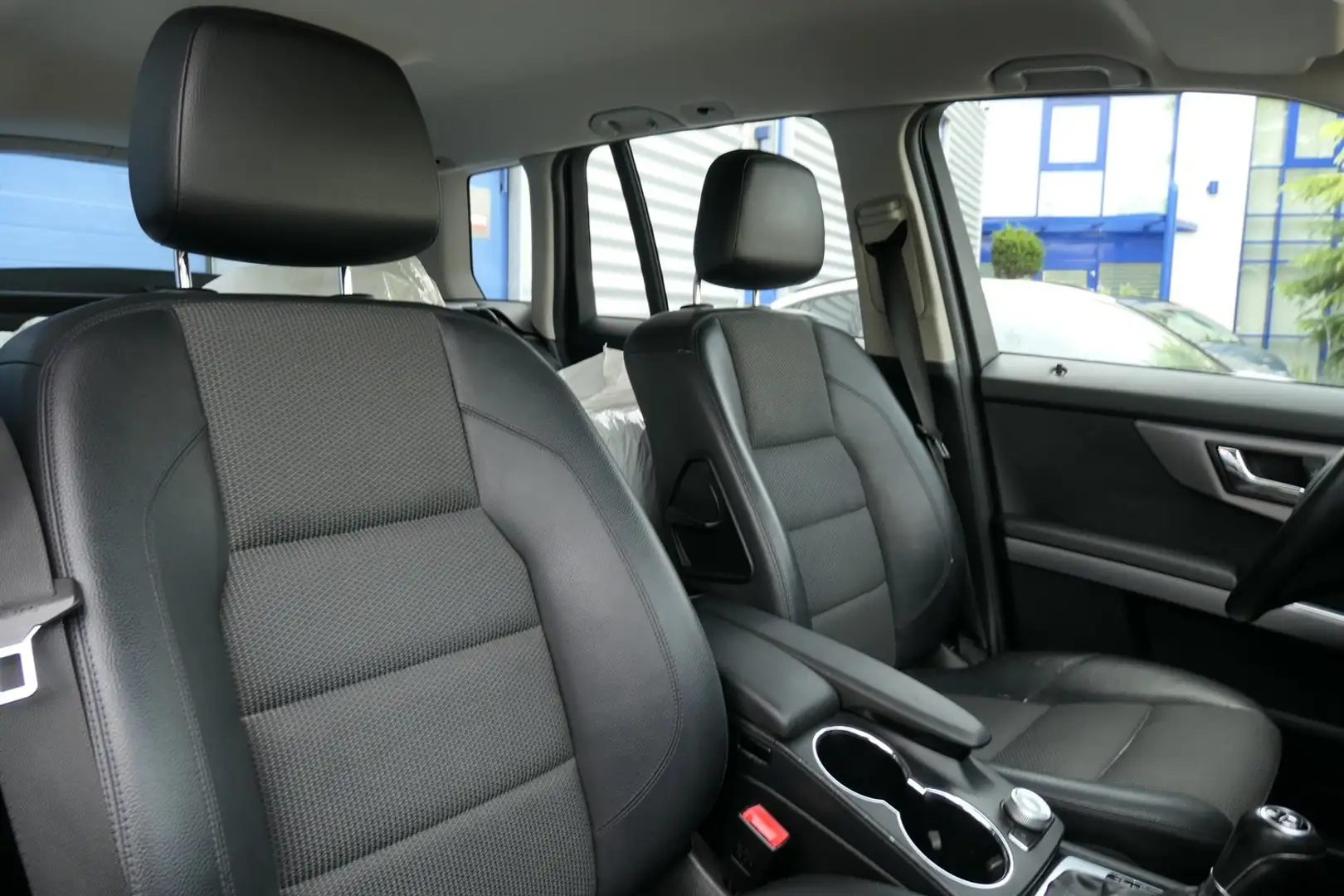 Mercedes-Benz GLK 200 CDI DPF BlueEFFICIENCY 7G-TRONIC XENON AHK Noir - 2