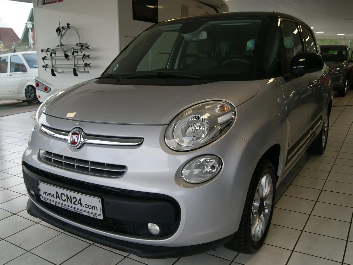 Fiat 500L TwinAir Start CNG-Technik Living Gümüş rengi - 1