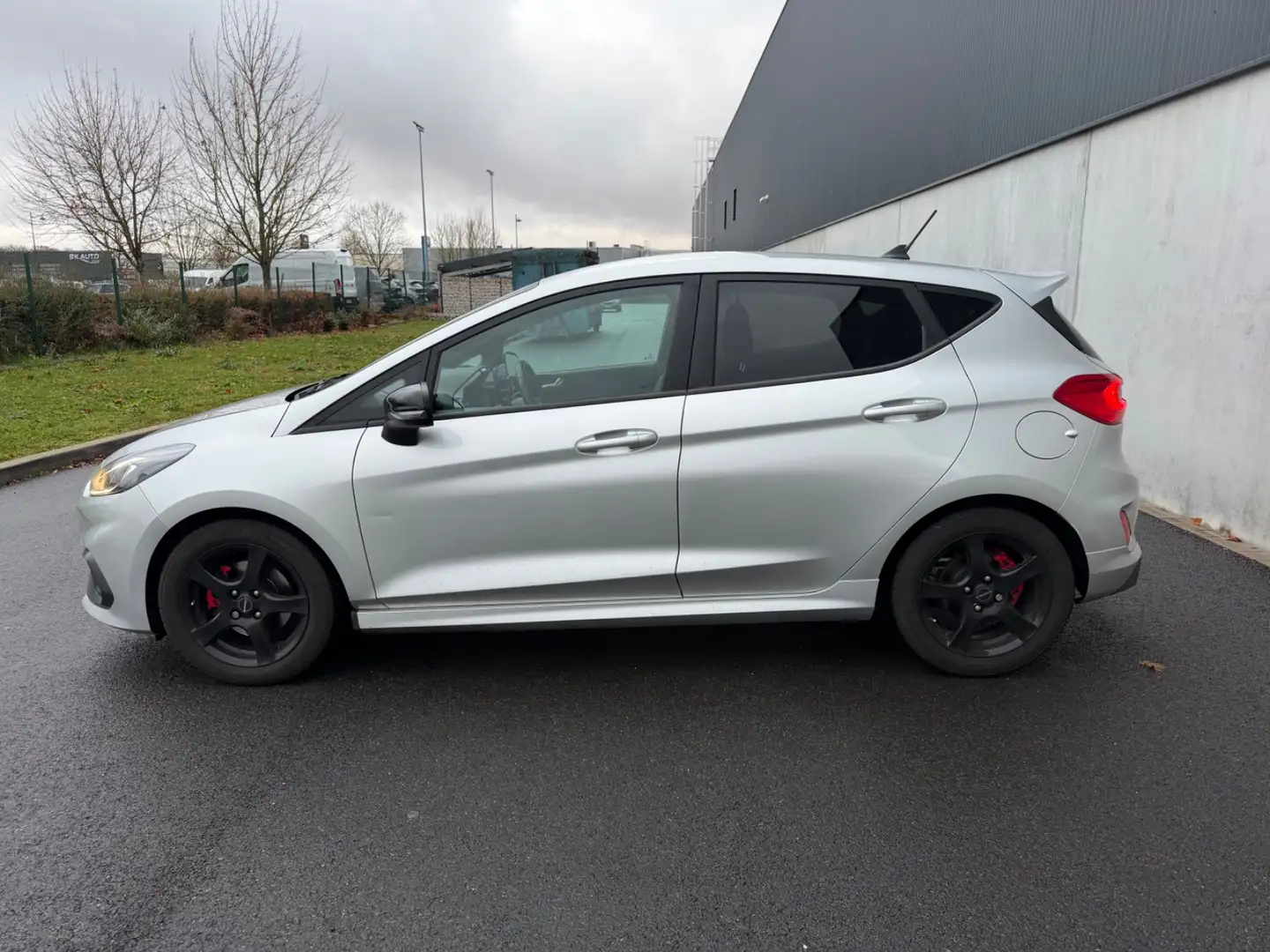 Ford Fiesta Fiesta 1.5 EcoBoost 200 S\u0026amp;S ST Pack Gris - 2