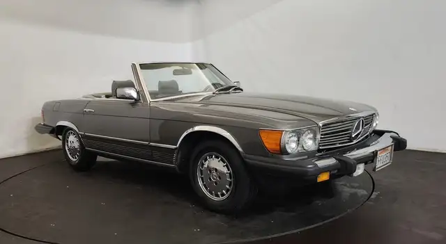 Mercedes-Benz 380 SL