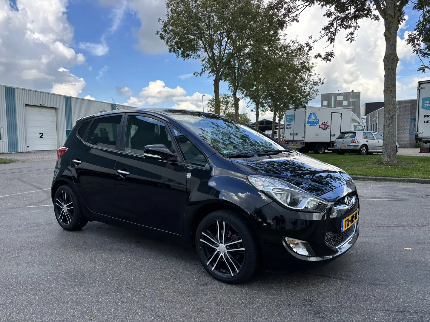 Hyundai iX20 1.4i Pro 90 PK. Zuinige en zeer leuke auto !!! Nero - 2