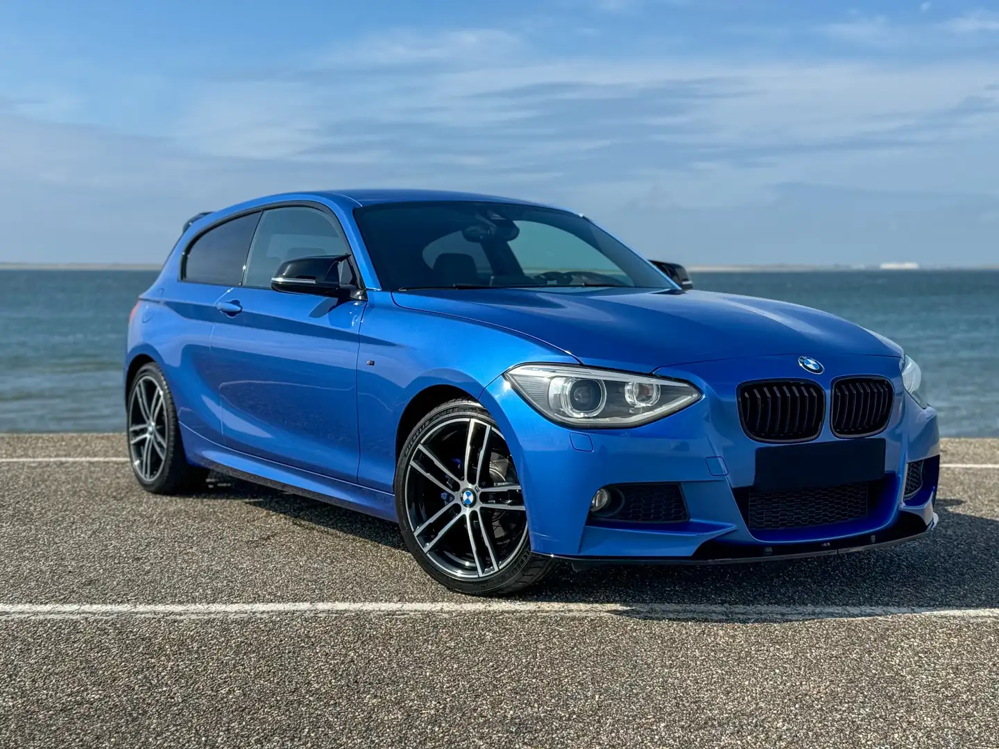 BMW 114 1-serie M pakket/ Apple CarPlay/ H&K Blauw - 1