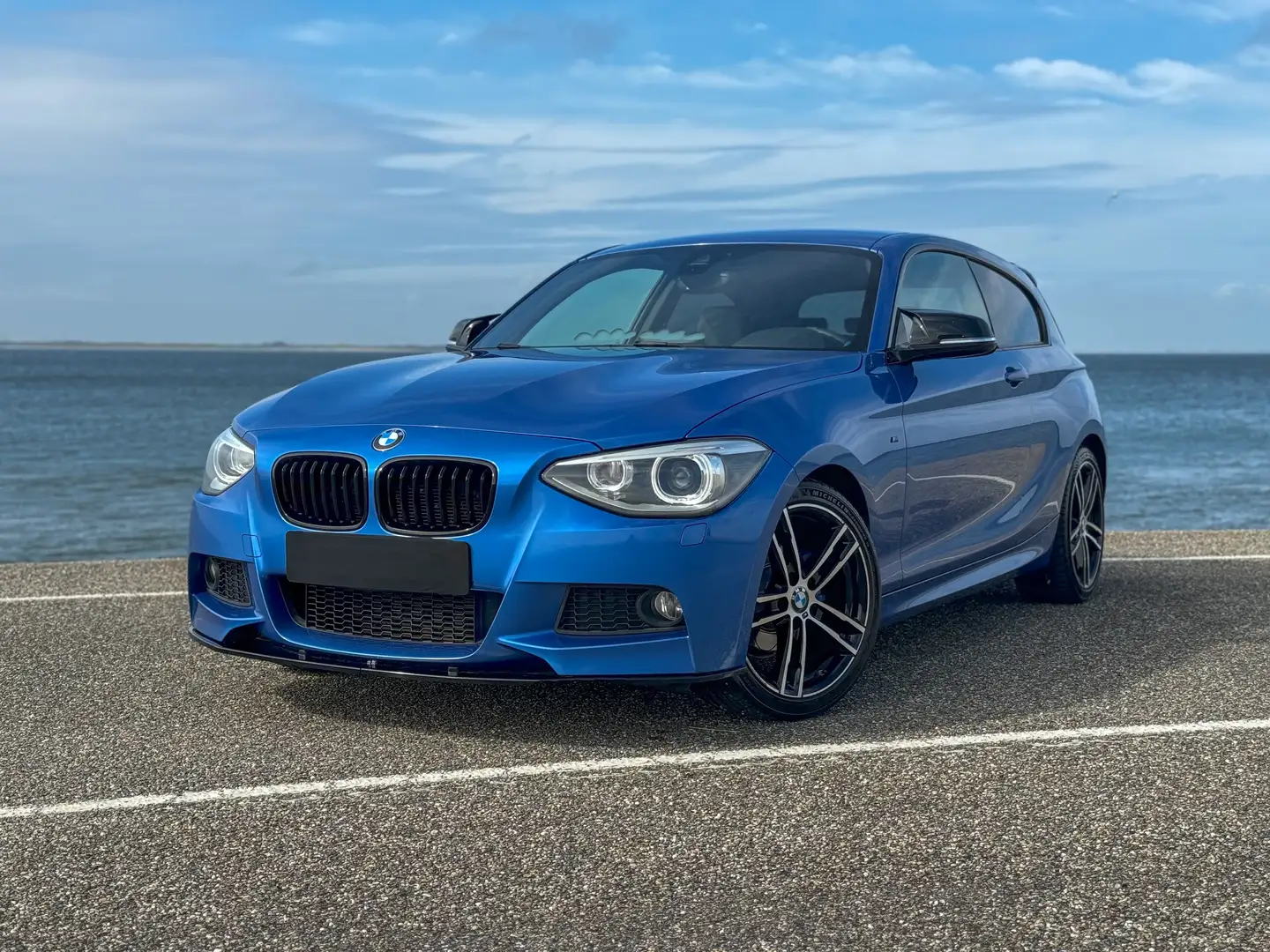 BMW 114 1-serie M pakket/ Apple CarPlay/ H&K Blauw - 2