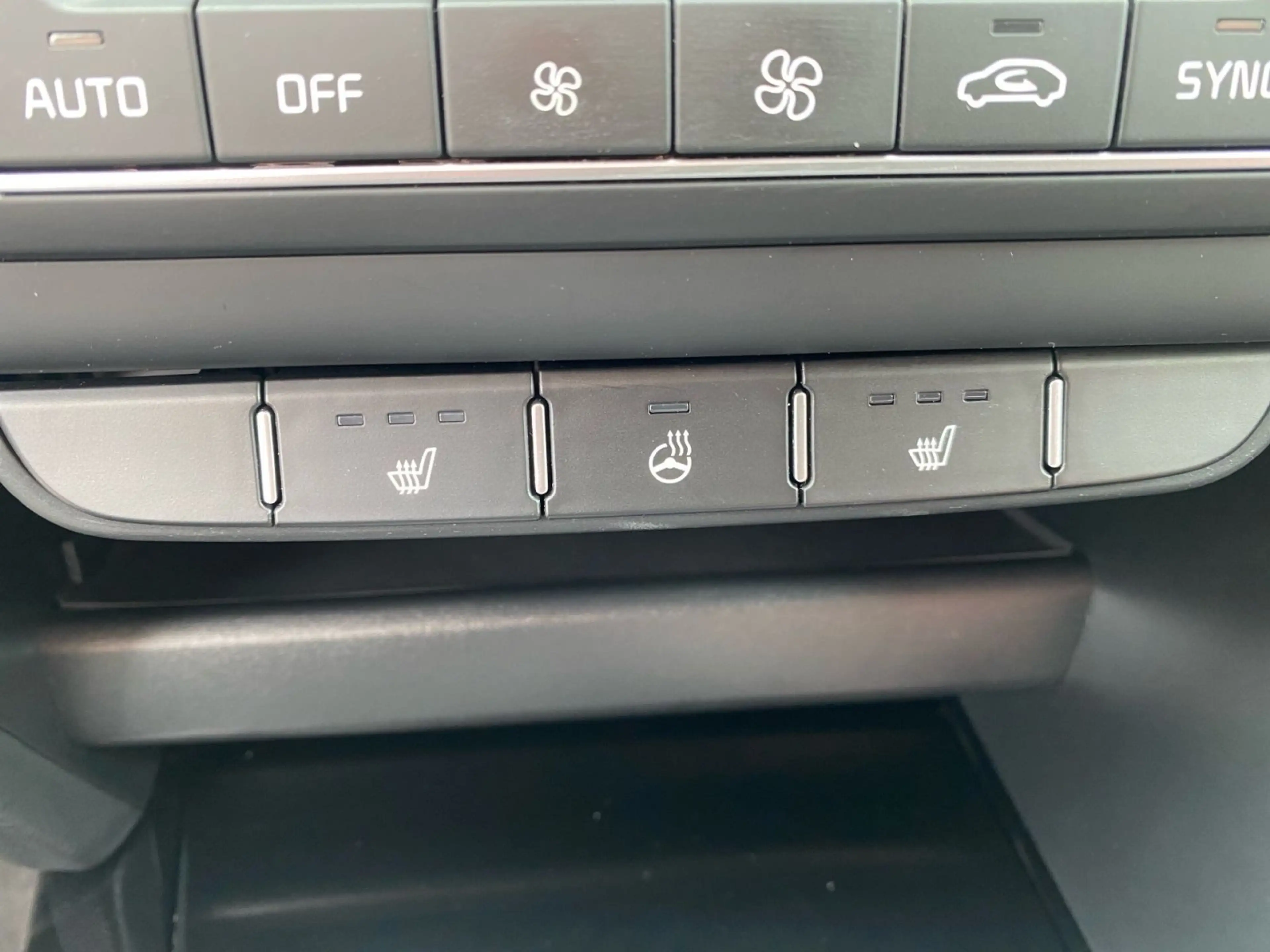 Kia XCeed Xceed 1.5 T-i DCT7 Vision +AHK +WR +Standheizung — photo 13