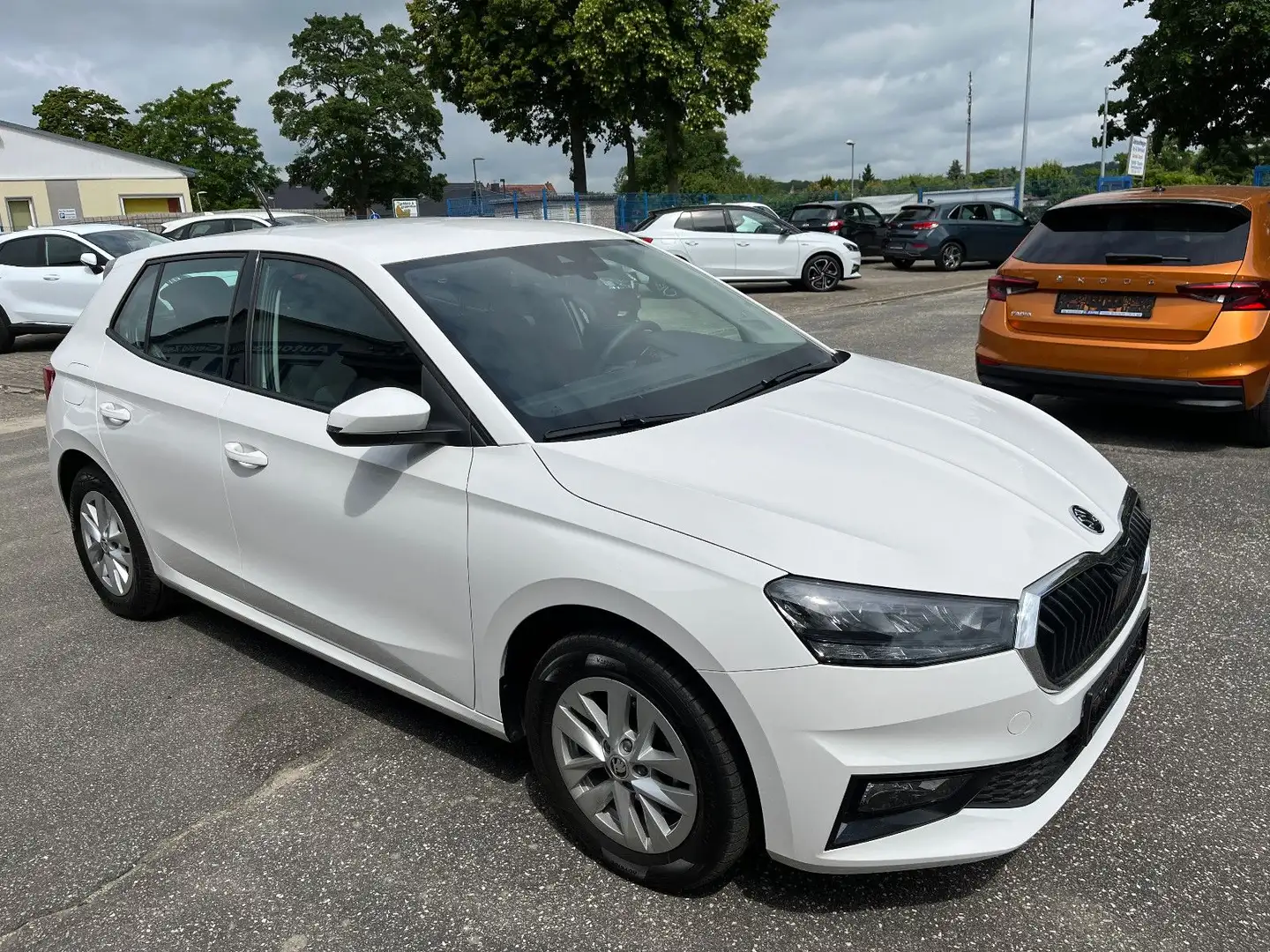 Skoda Fabia 1,0 TSI*Selection*Alu/1.Hd/Tempomat/SH/PDC Weiß - 2