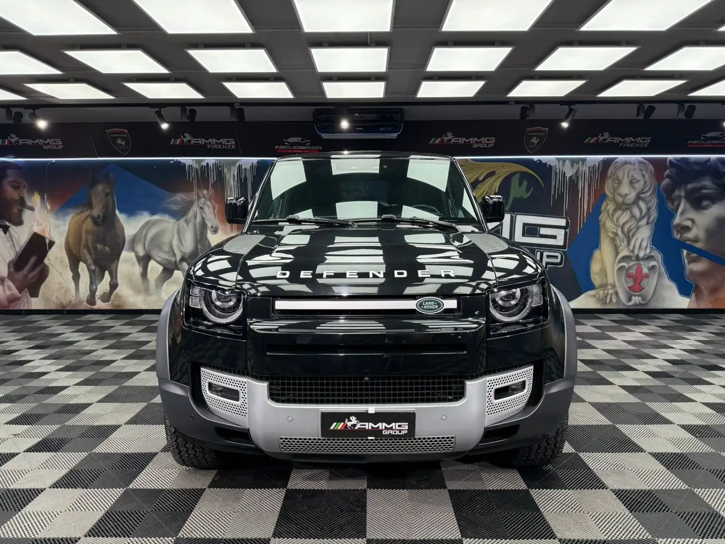 Land Rover Defender Defender 90 3.0D I6 AWD Auto X-Dynamic SE (919) Schwarz - 2
