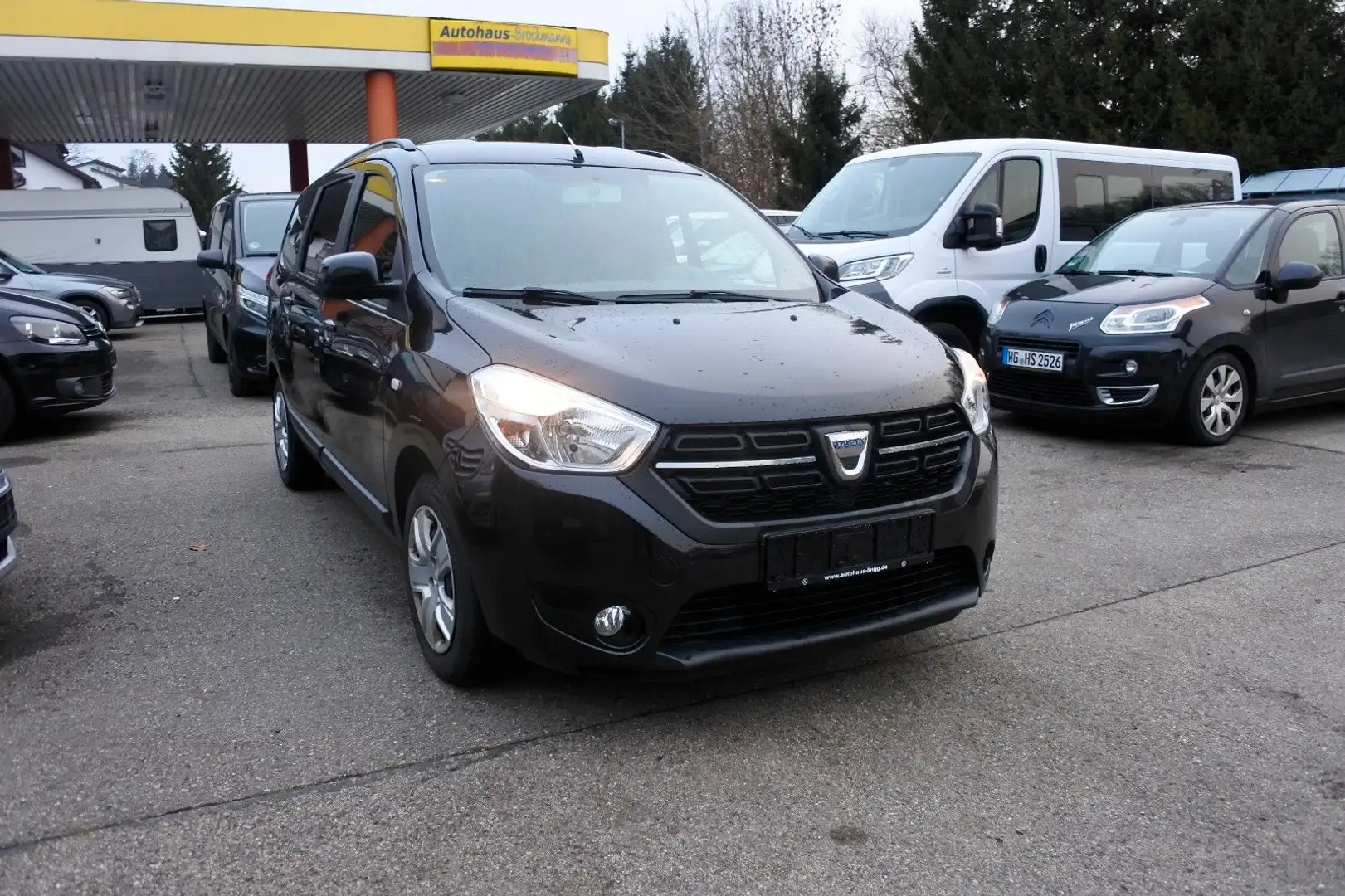 Dacia Lodgy Comfort/7 sitzer Zwart - 1