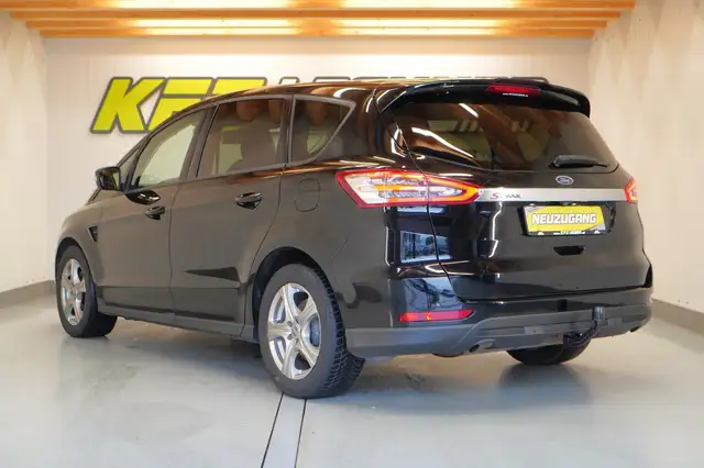Ford S-Max view 7