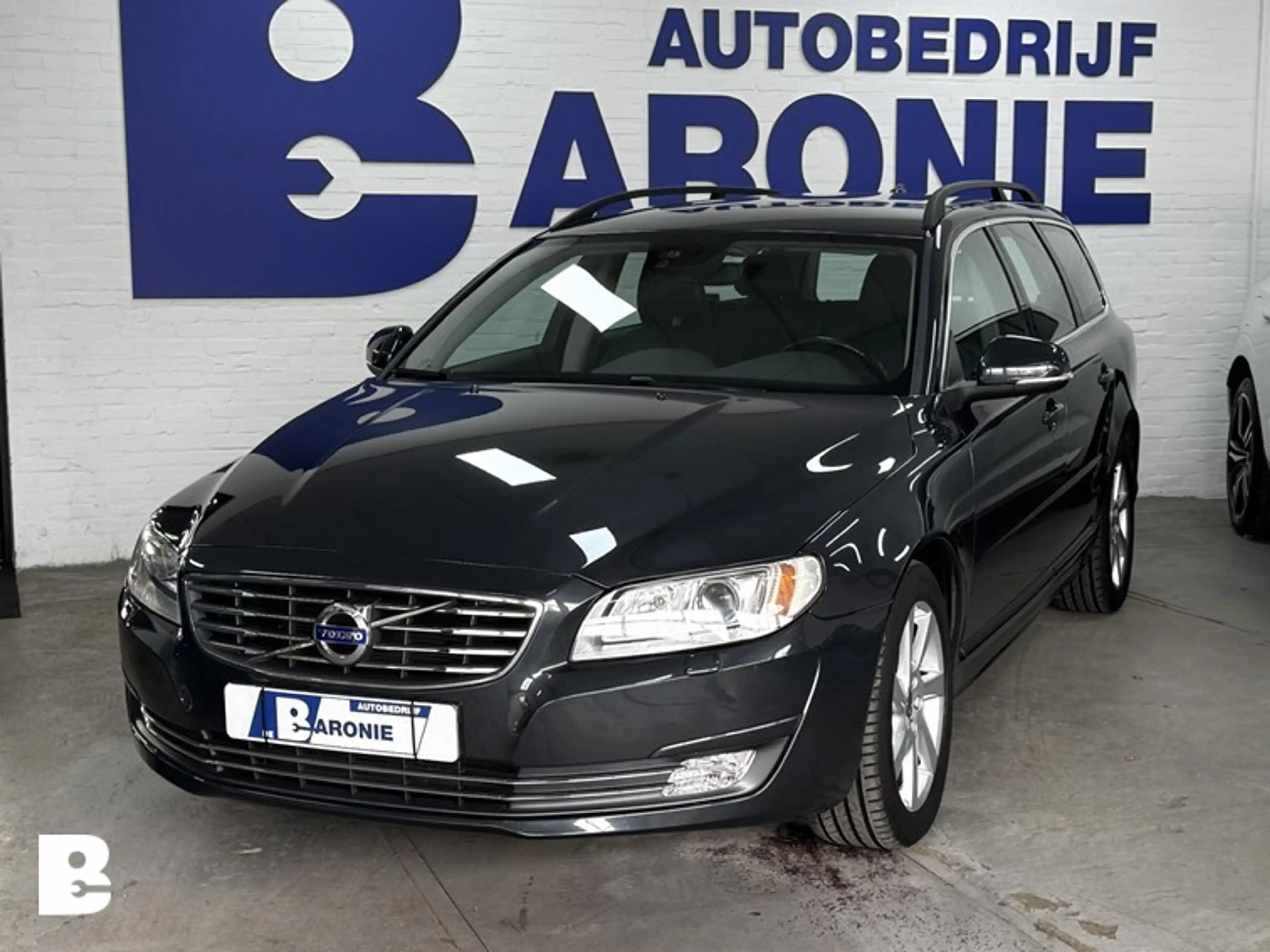 Volvo V70 1.6 T4 Nordic+ standkachel — photo 3