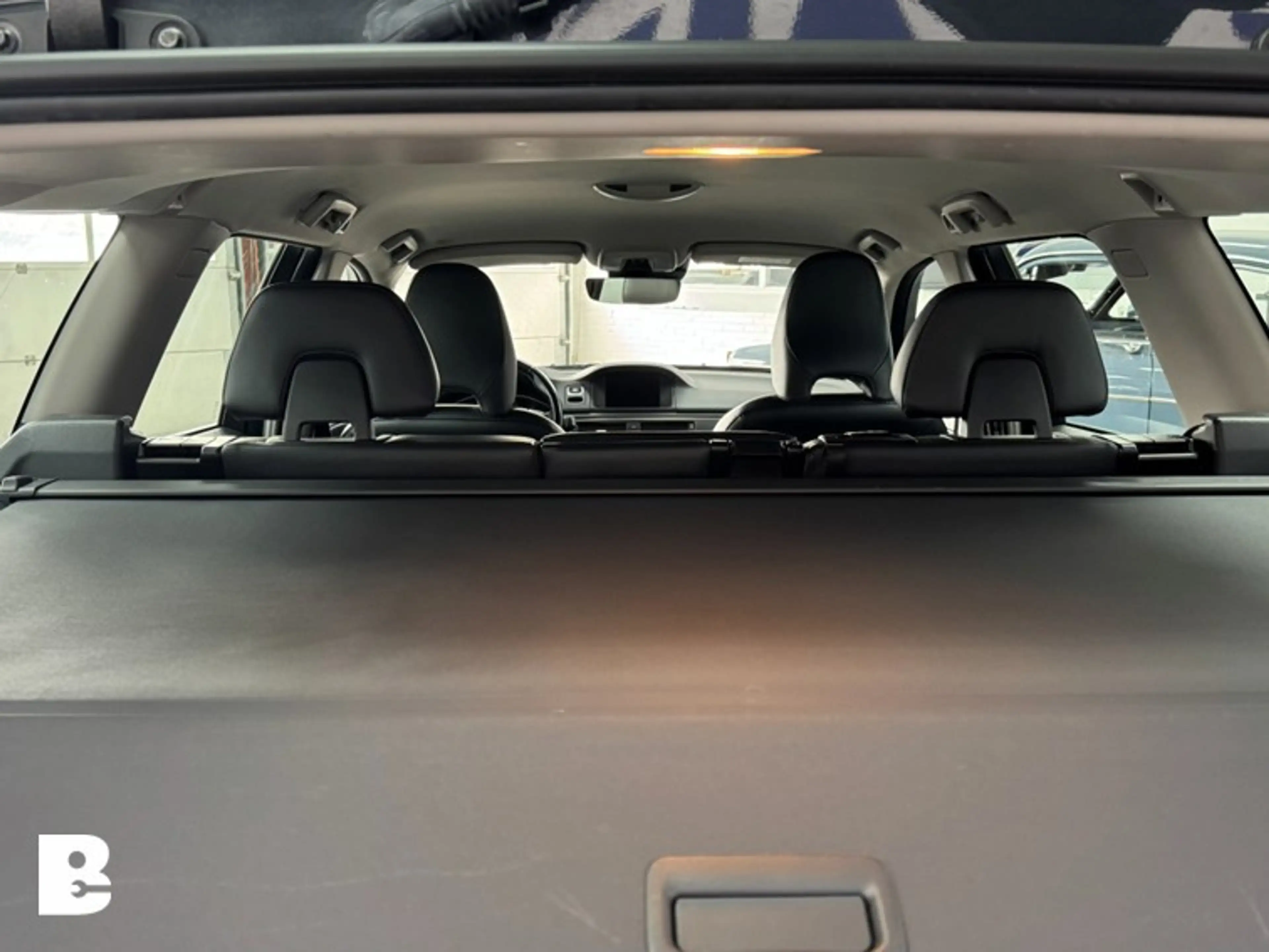 Volvo V70 1.6 T4 Nordic+ standkachel — photo 12