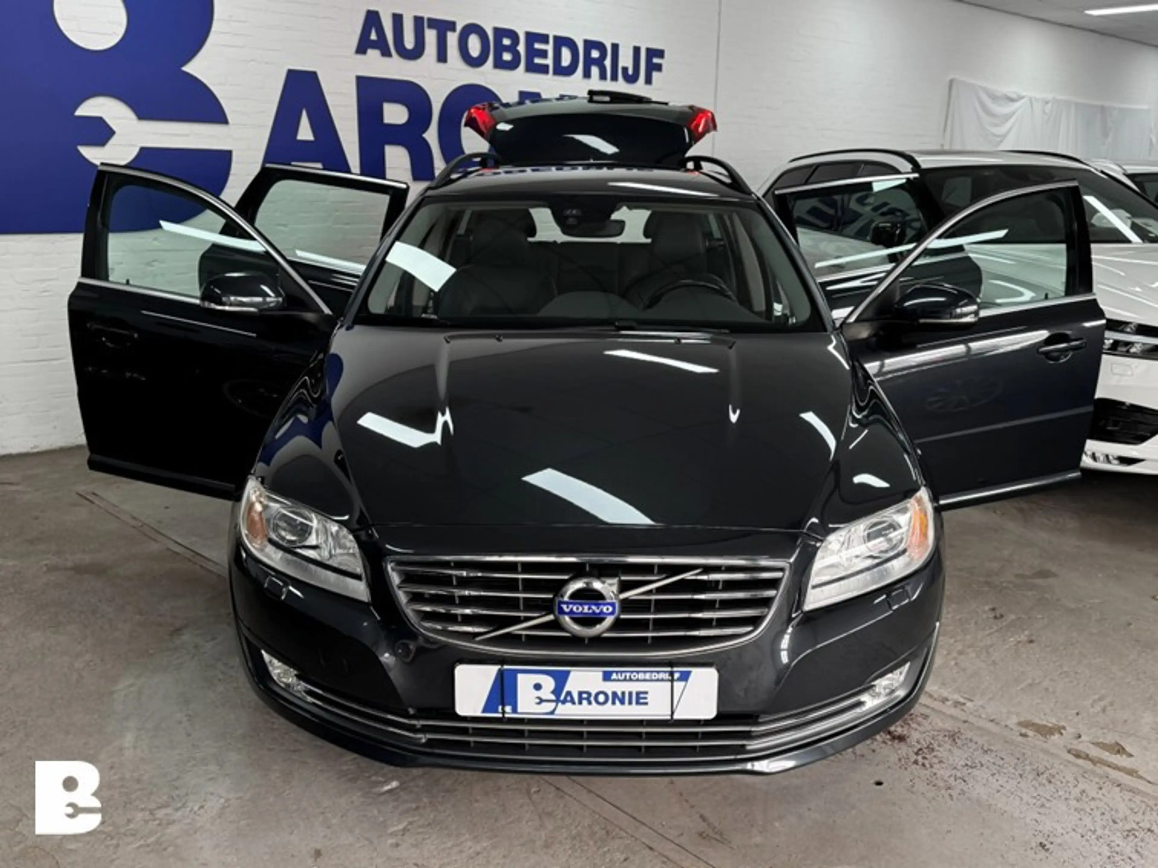 Volvo V70 1.6 T4 Nordic+ standkachel — photo 8