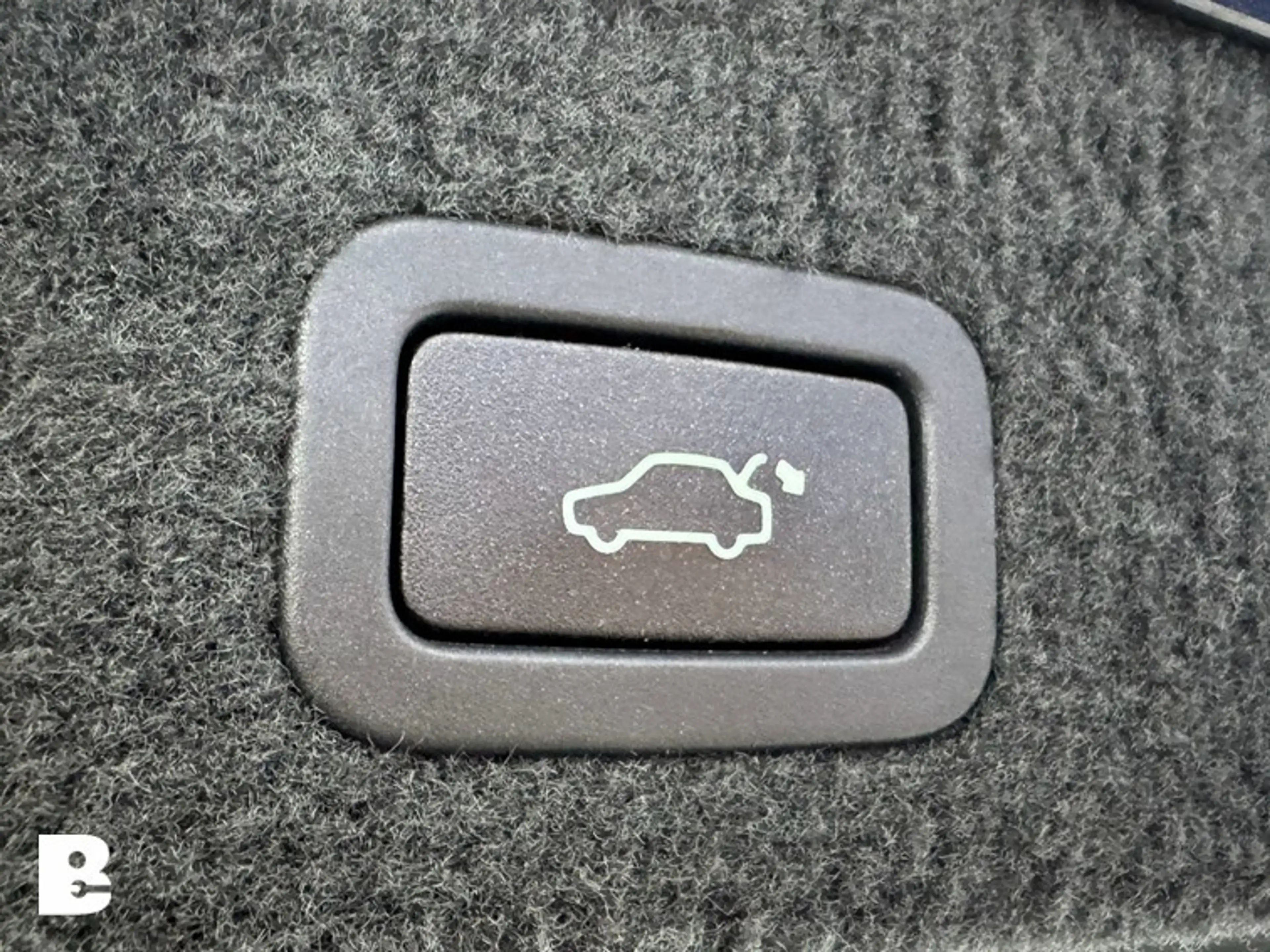 Volvo V70 1.6 T4 Nordic+ standkachel — photo 11