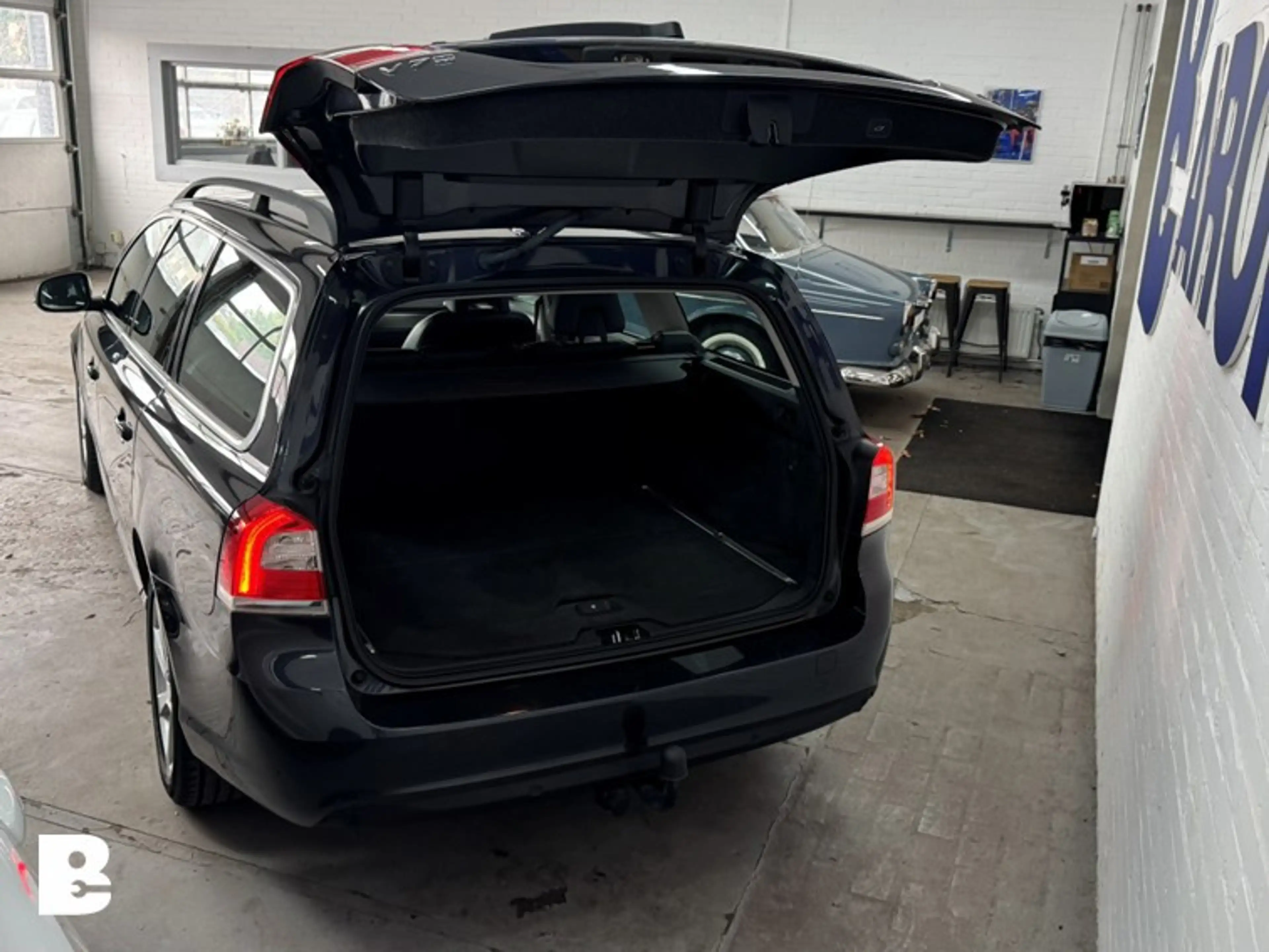 Volvo V70 1.6 T4 Nordic+ standkachel — photo 9