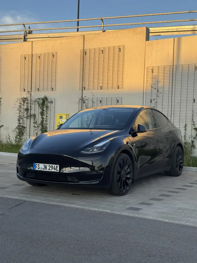 Tesla Model Y Performance AHK, KW V3, USS, 8fach, elkt Frunk Schwarz - 1