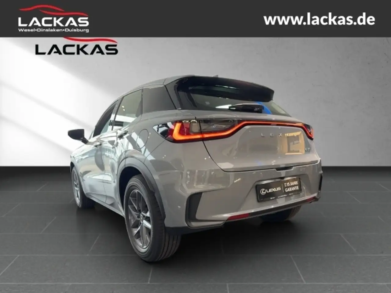 Lexus LBX Basis*1.5*KOMFORT-PAK.*SHZ 15J-GARANTIE 8