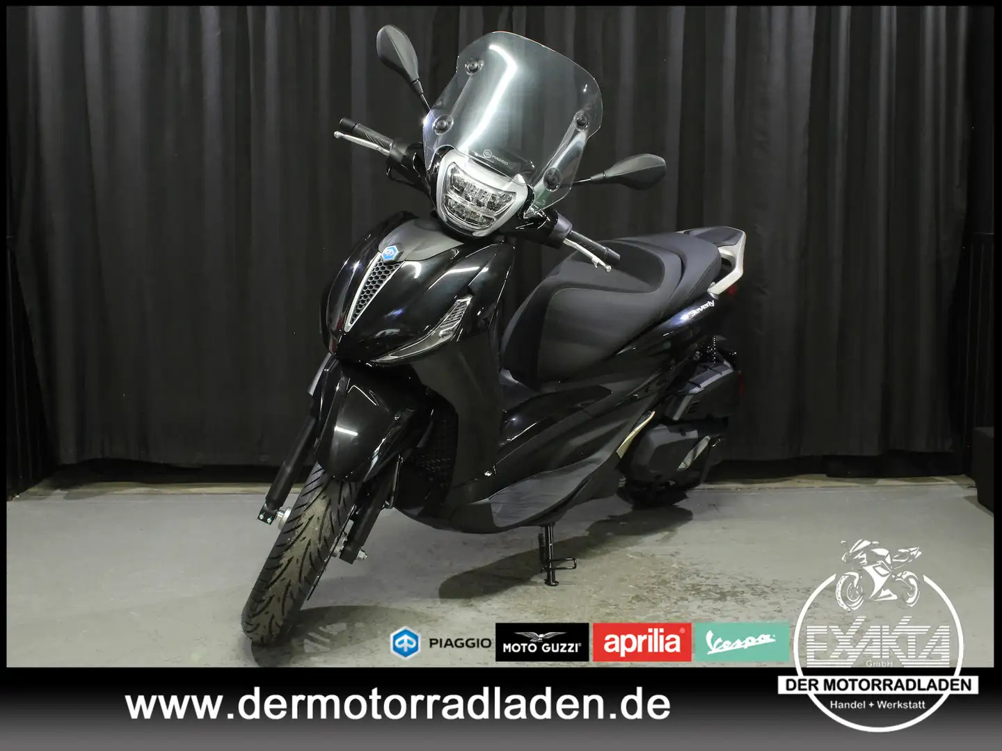 Piaggio Beverly 400 Beverly 400 HPE E5 NERO COSMO Schwarz - 1