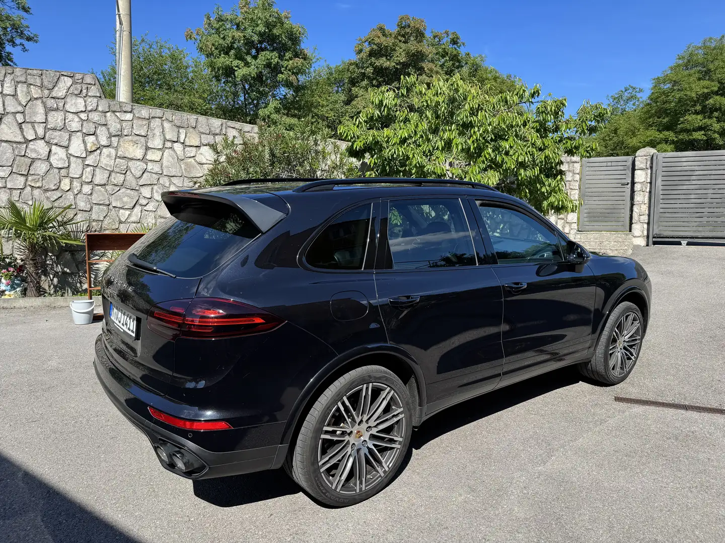 Porsche Cayenne Diesel Platinum Edition - 2