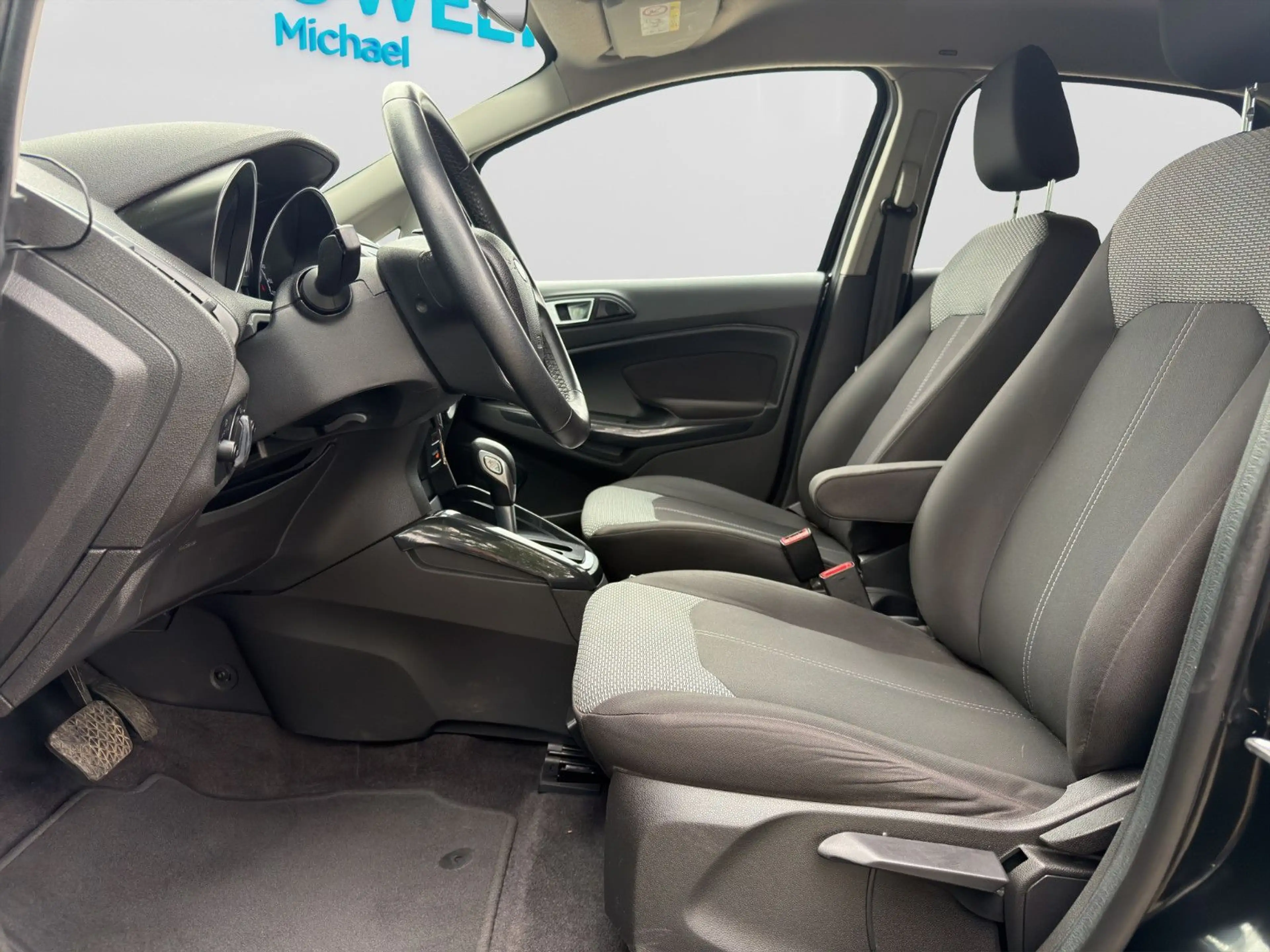 Ford EcoSport 1.5 Aut.KLIMAAUT SITZH GJR Zahnr.NEU !! — photo 12