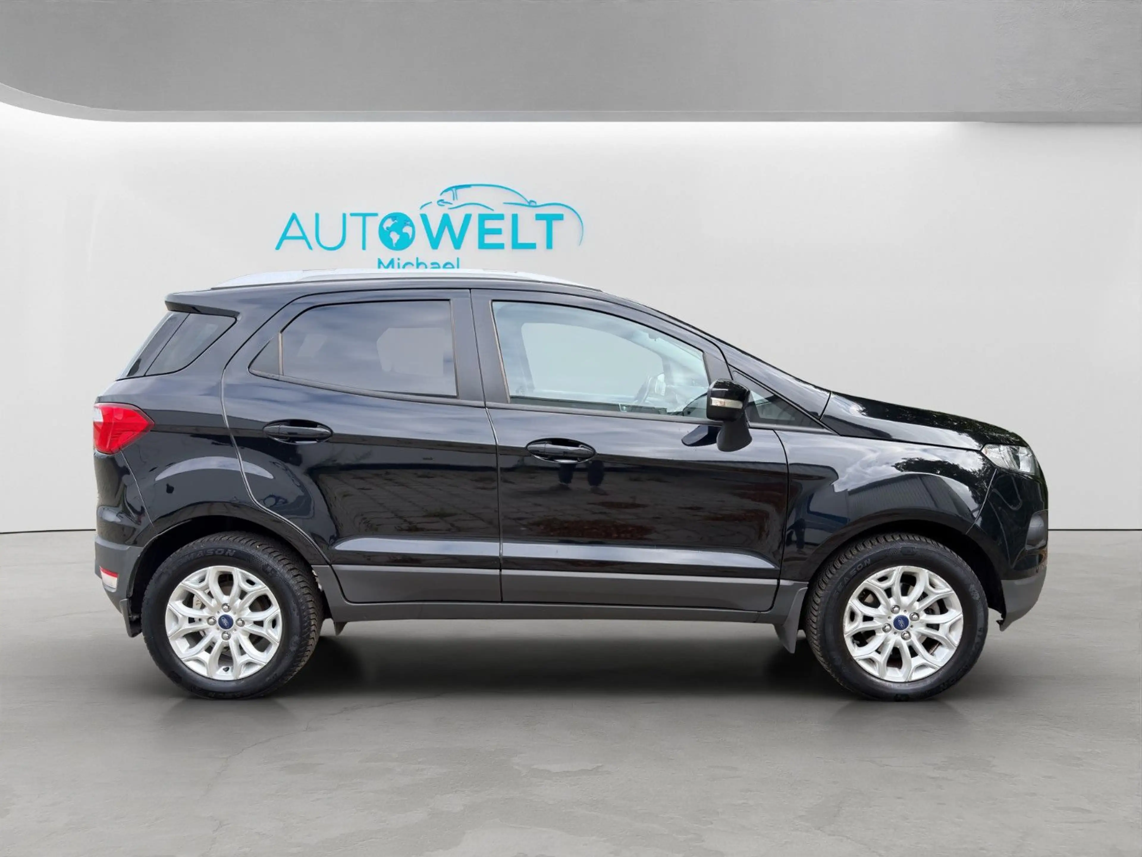 Ford EcoSport 1.5 Aut.KLIMAAUT SITZH GJR Zahnr.NEU !! — photo 4