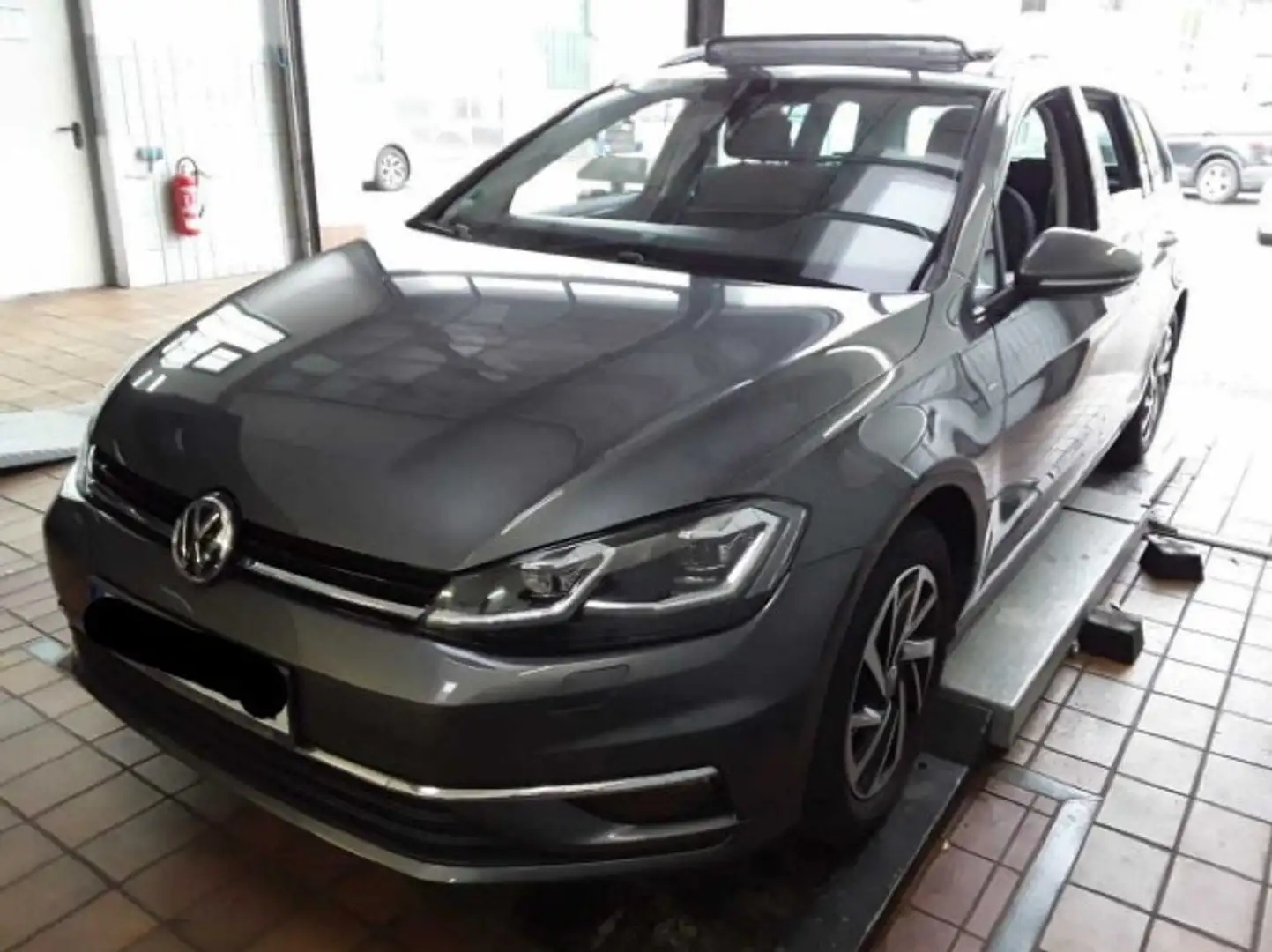 Volkswagen Golf Variant Golf VII 1.0 TSI Start-Stopp Join Navi*AHK*Pano* Grau - 2