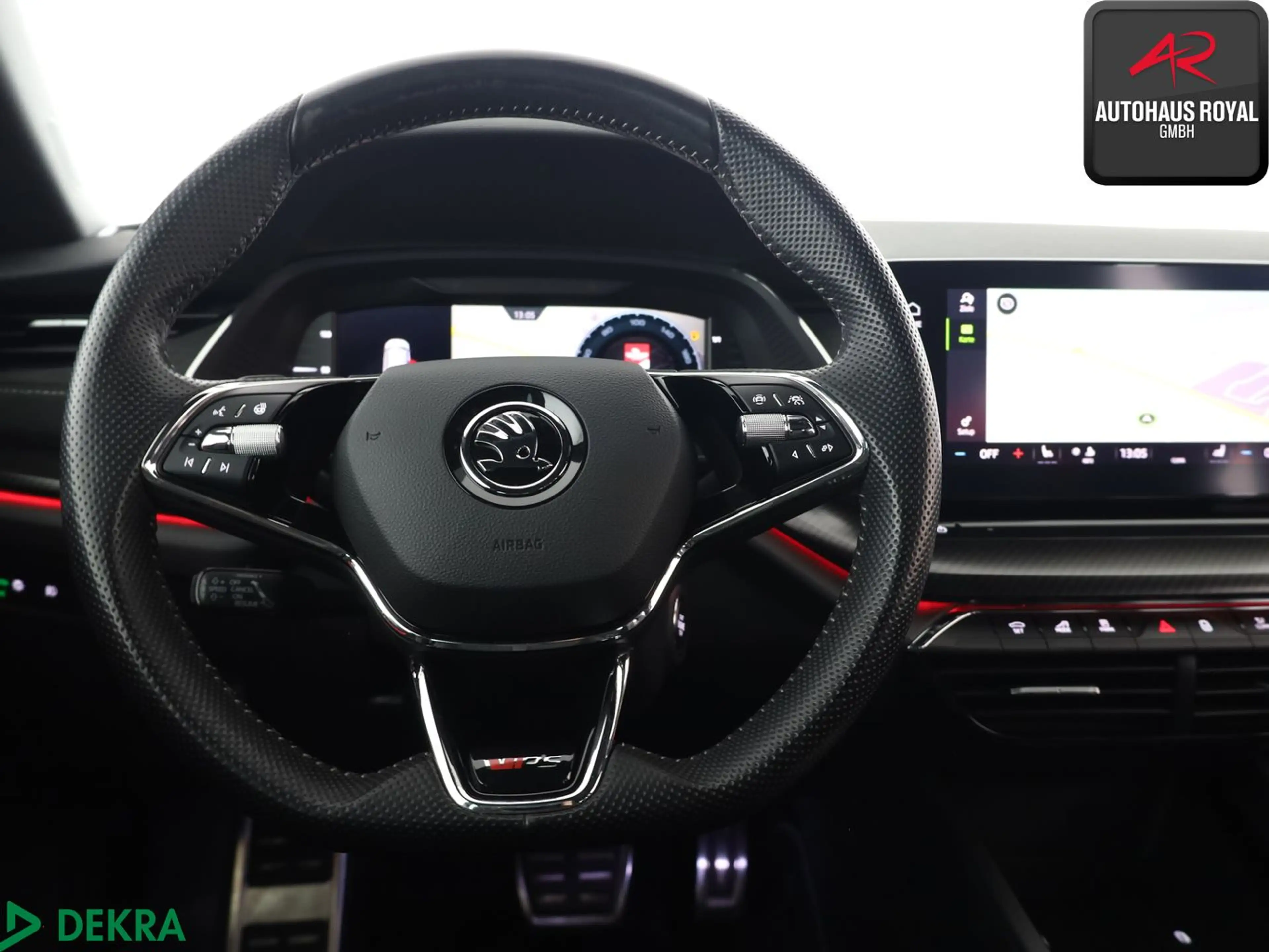 Skoda Octavia Combi 2.0 TSI RS PANO,HUD,MASSAGE,MEMORY — photo 10