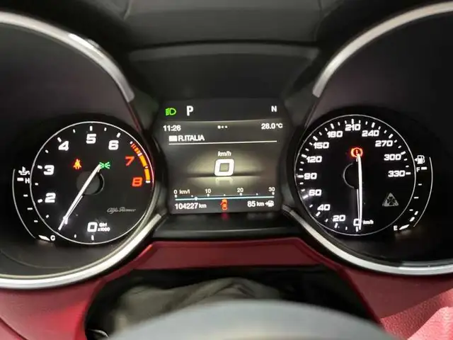 Alfa Romeo Stelvio view 12