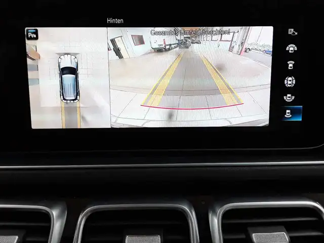 Mercedes-Benz GLE view 14