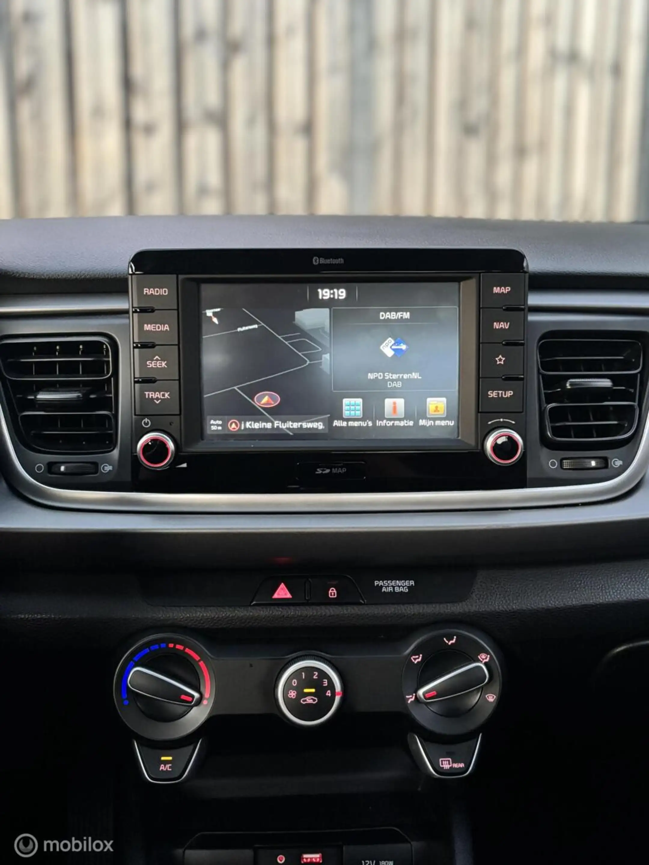 Kia Rio 1.0 TGDI ComfortPlusLine Navigator/ CARPLAY/CRUISE — photo 12