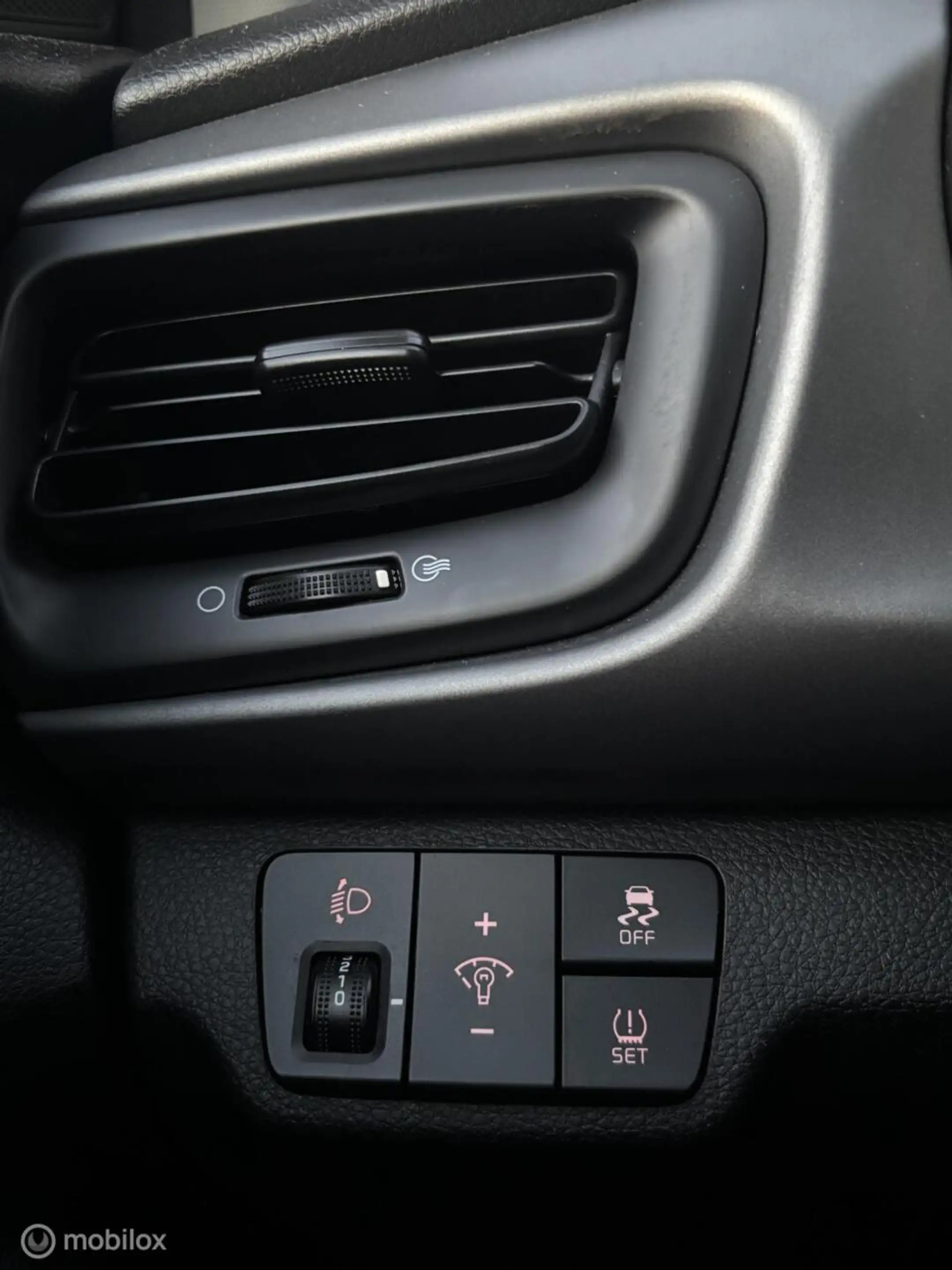 Kia Rio 1.0 TGDI ComfortPlusLine Navigator/ CARPLAY/CRUISE — photo 21