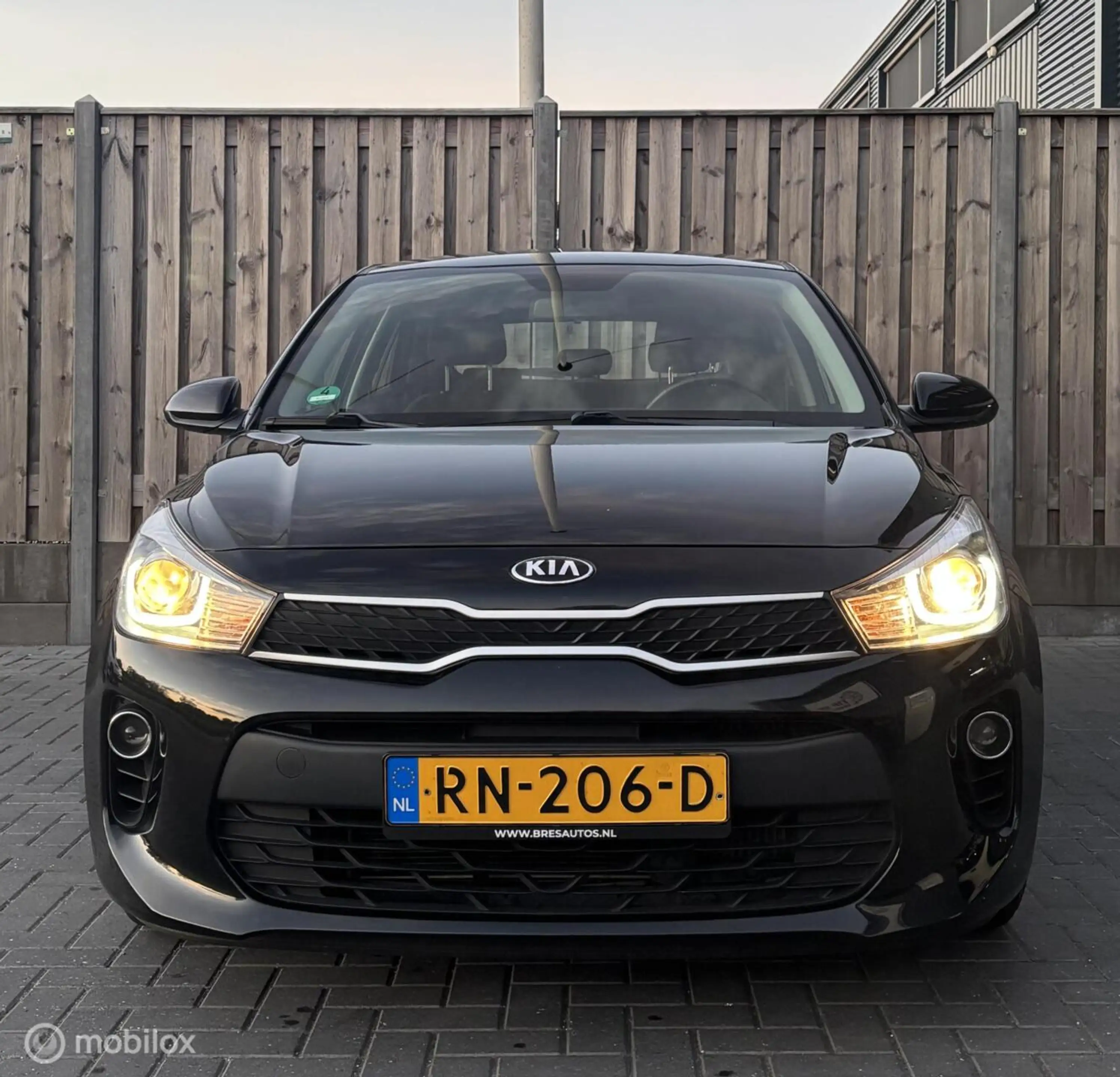 Kia Rio 1.0 TGDI ComfortPlusLine Navigator/ CARPLAY/CRUISE — photo 4