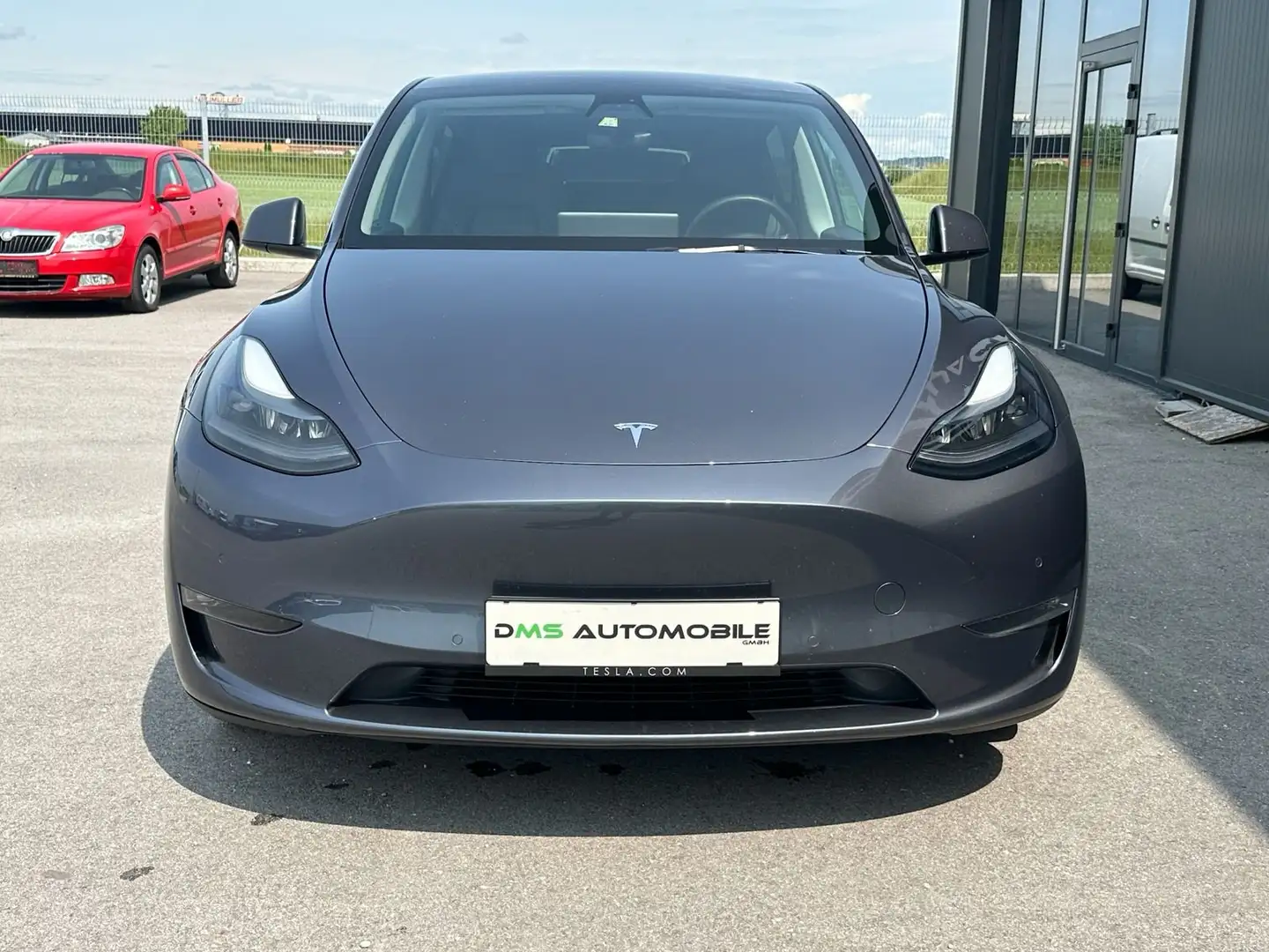 Tesla Model Y Long Range AWD 79kWh*AUTOPILOT* Grau - 2