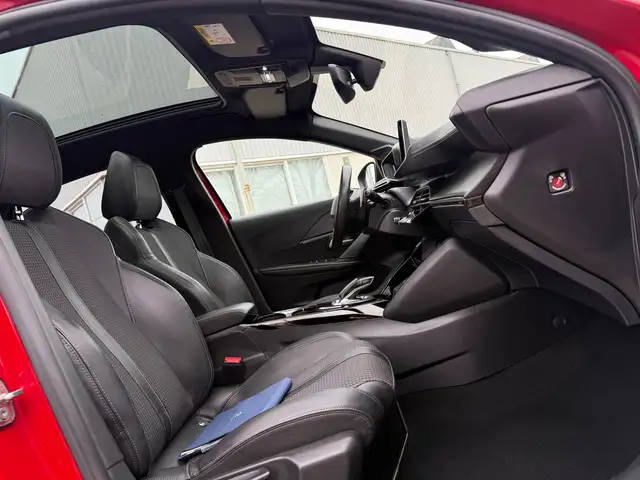 Peugeot 208 view 15