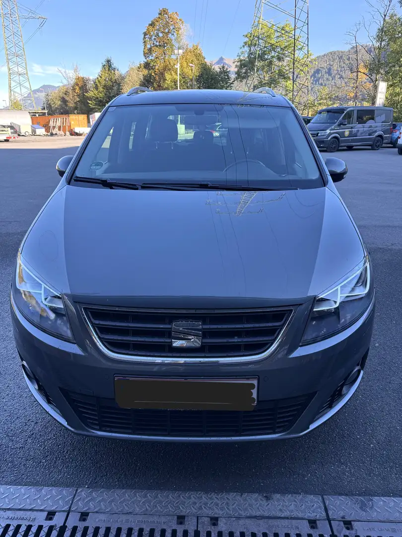 SEAT Alhambra Alhambra Family 2,0 TDI CR DPF Family Grau - 1