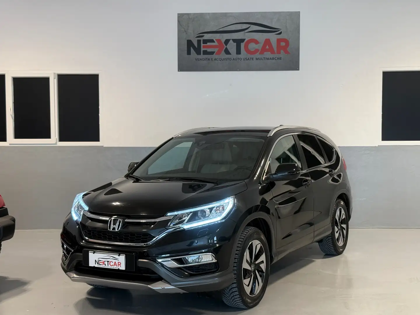 Honda CR-V 1.6 Lifestyle Navi 4X4 auto 80.000KM Černá - 1