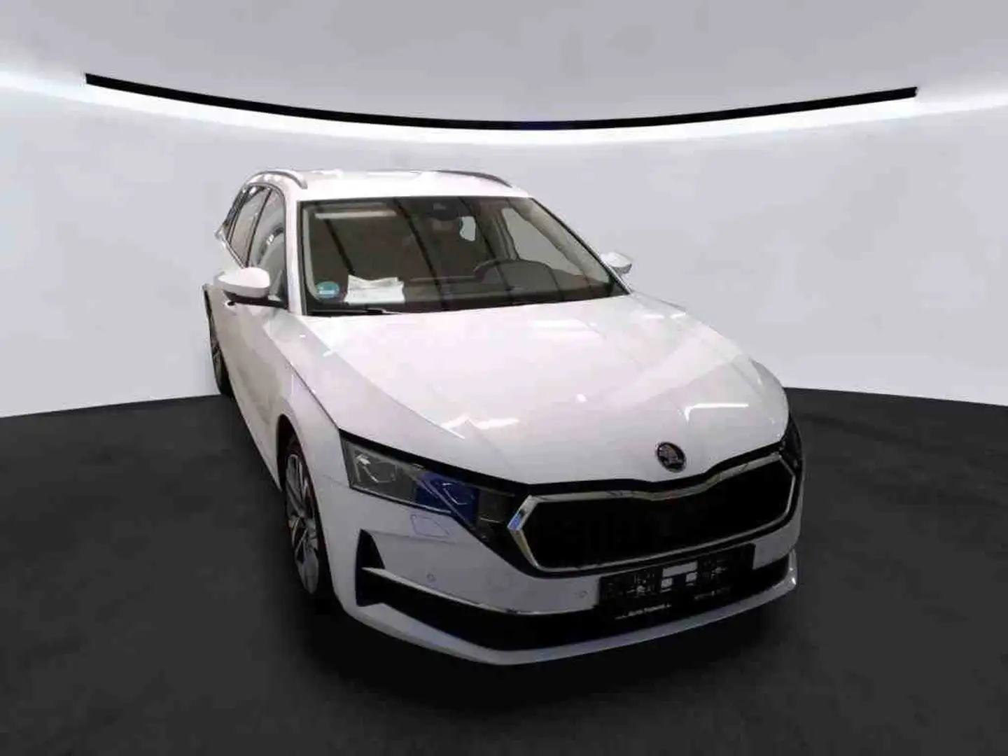 Skoda Octavia Combi Matrix AHK ACC 2.0 TDI 110 kW Selection Weiß - 2