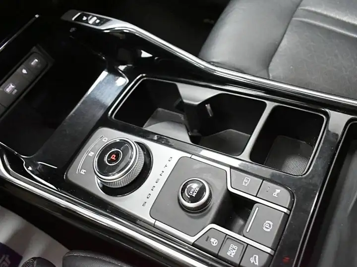 Kia Sorento 2024, foto 18
