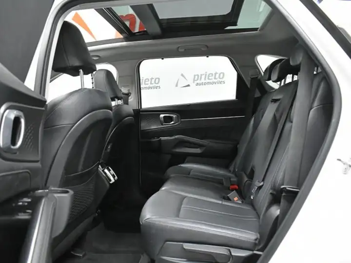 Kia Sorento 2024, foto 32