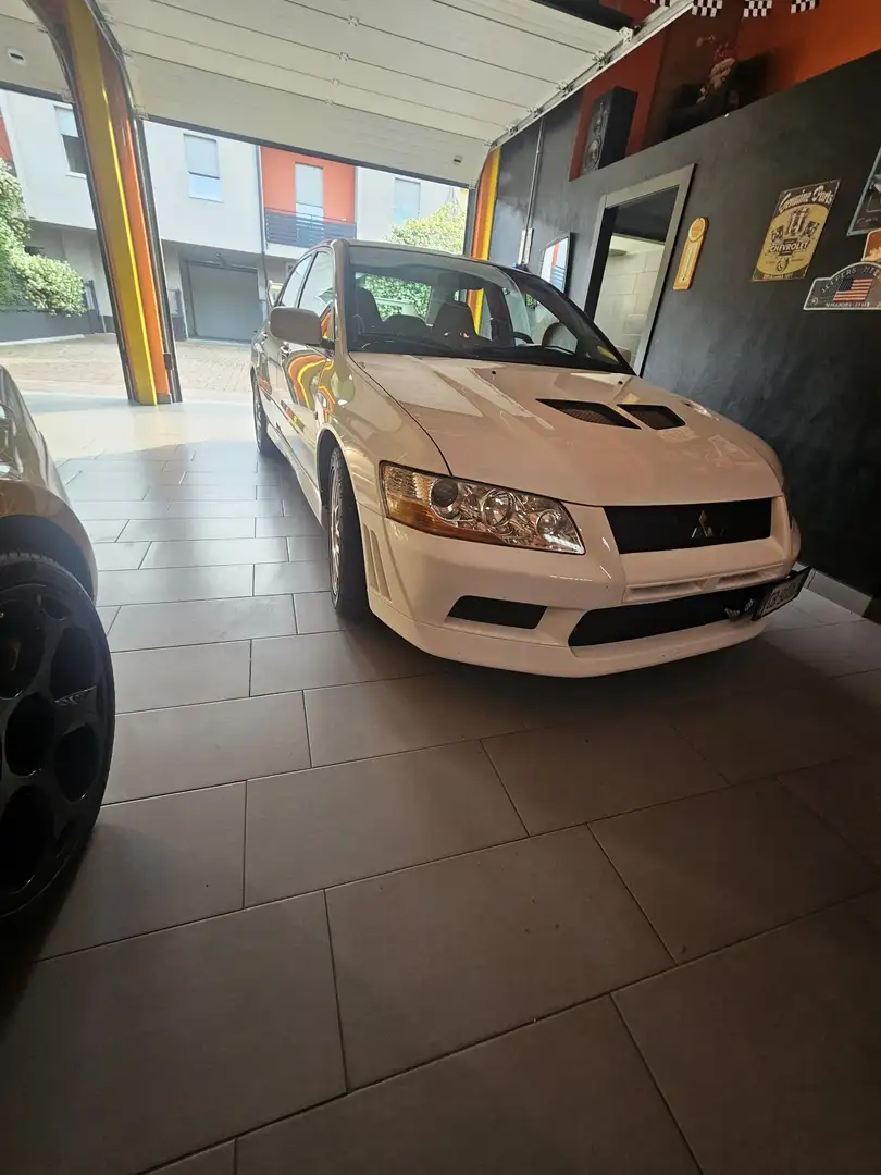 Mitsubishi Lancer Evo Weiß - 1