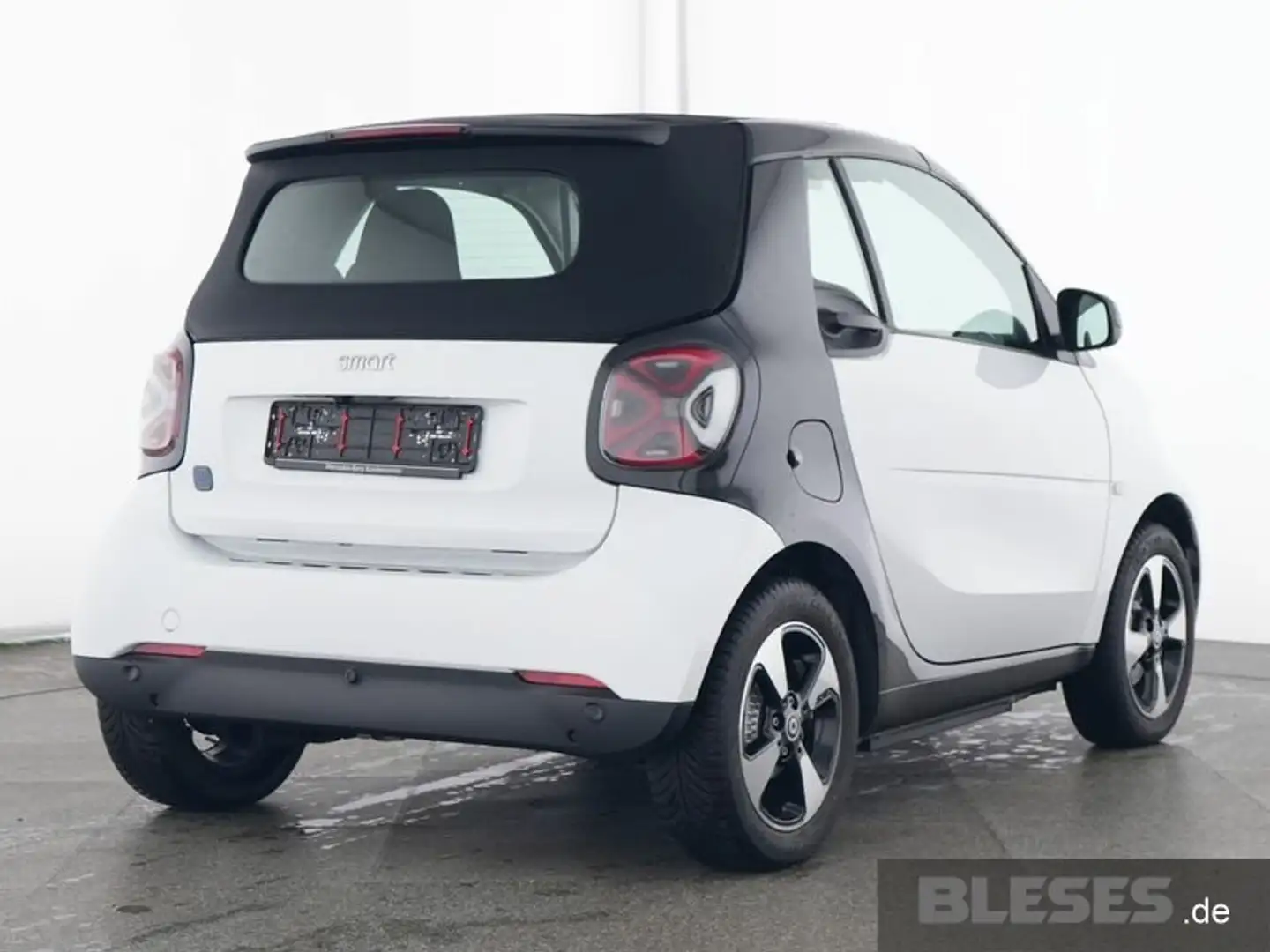 smart forTwo smart fortwo EQ Cabrio Exclusive Plus+22kW+Kamera Weiß - 2