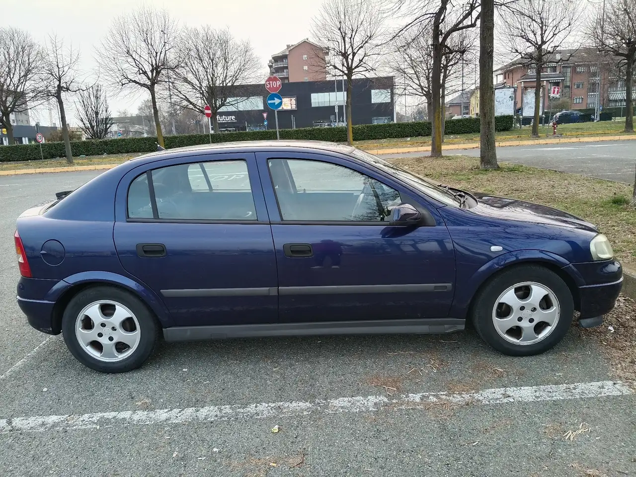 Opel Astra 5p 1.6i 16v CDX, foto 4