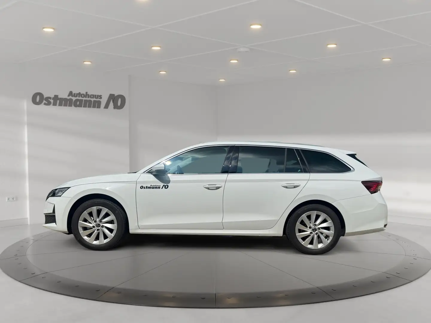 Skoda Octavia Combi 1.5 eTSI Selection Matrix Weiß - 2
