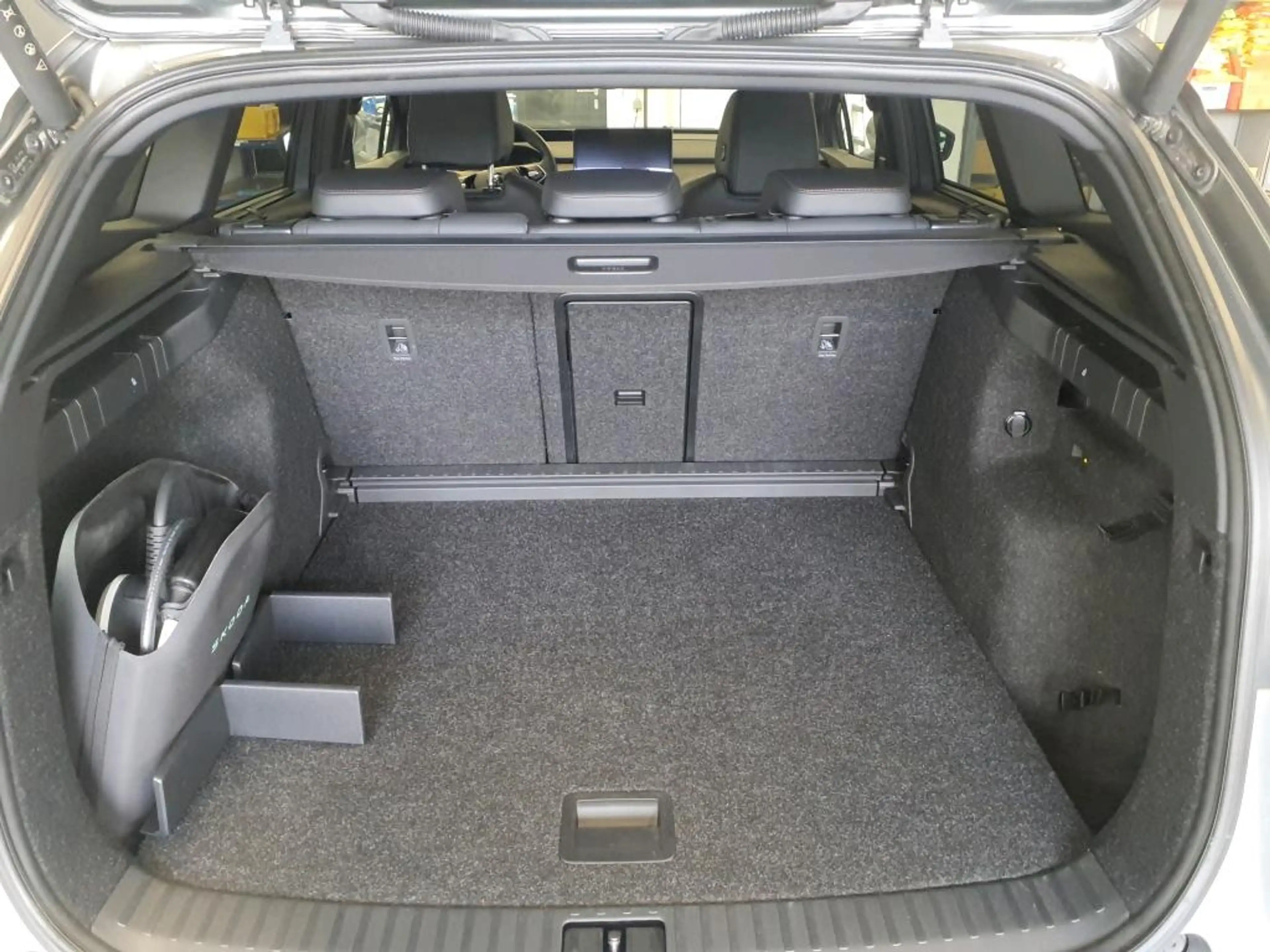 Skoda Enyaq iV 85x L&K +WÄPU +AHK +360° +CANTON +MATRIX +HuD — photo 12