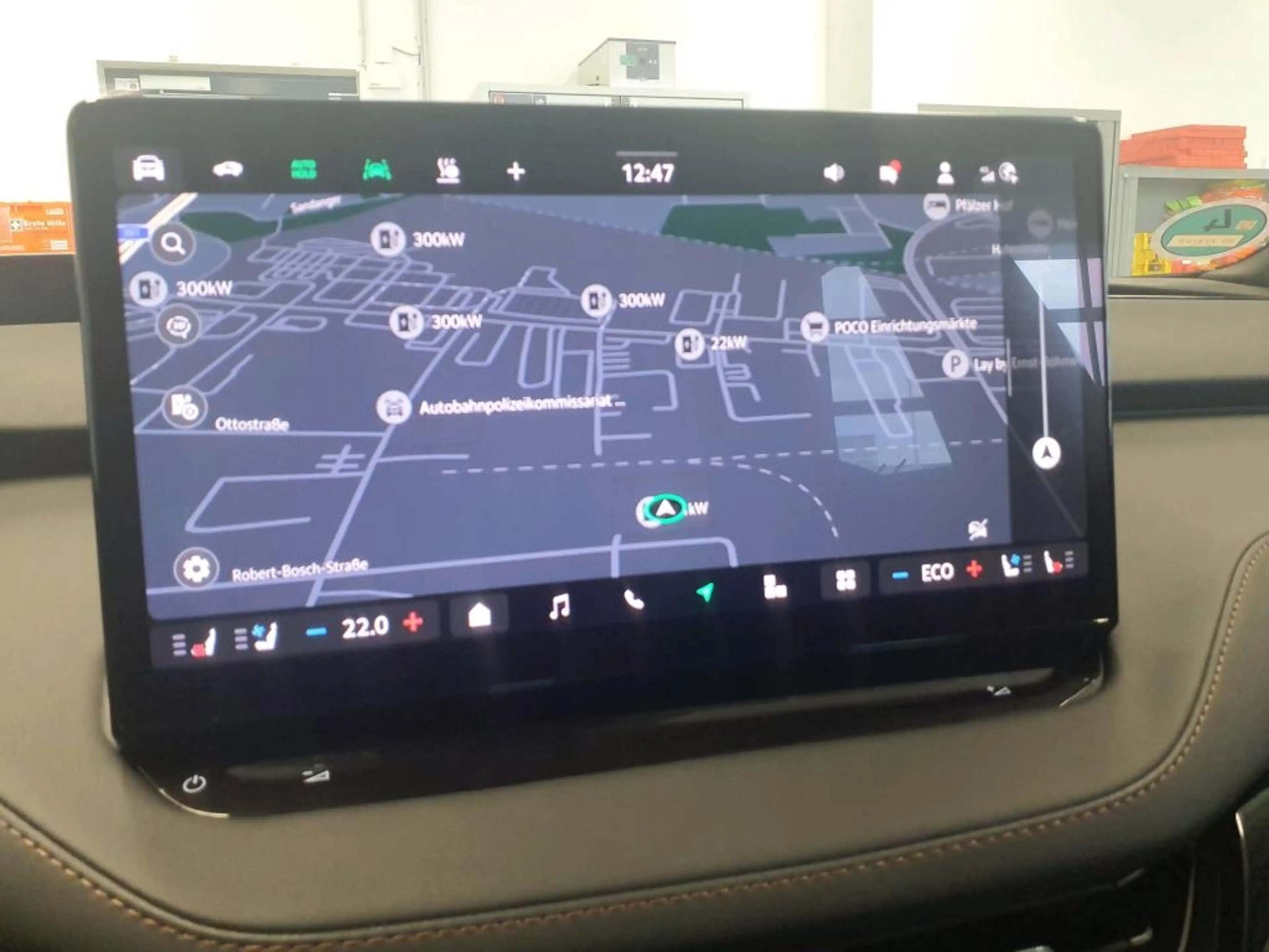 Skoda Enyaq iV 85x L&K +WÄPU +AHK +360° +CANTON +MATRIX +HuD — photo 10