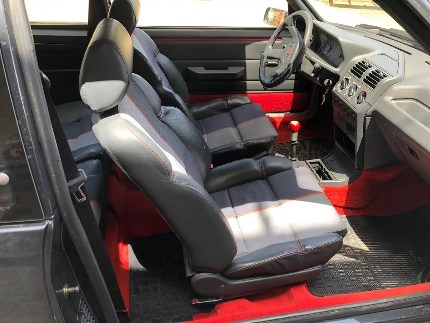 Peugeot 205 3p 1.9 Gti 130cv 5m - 2