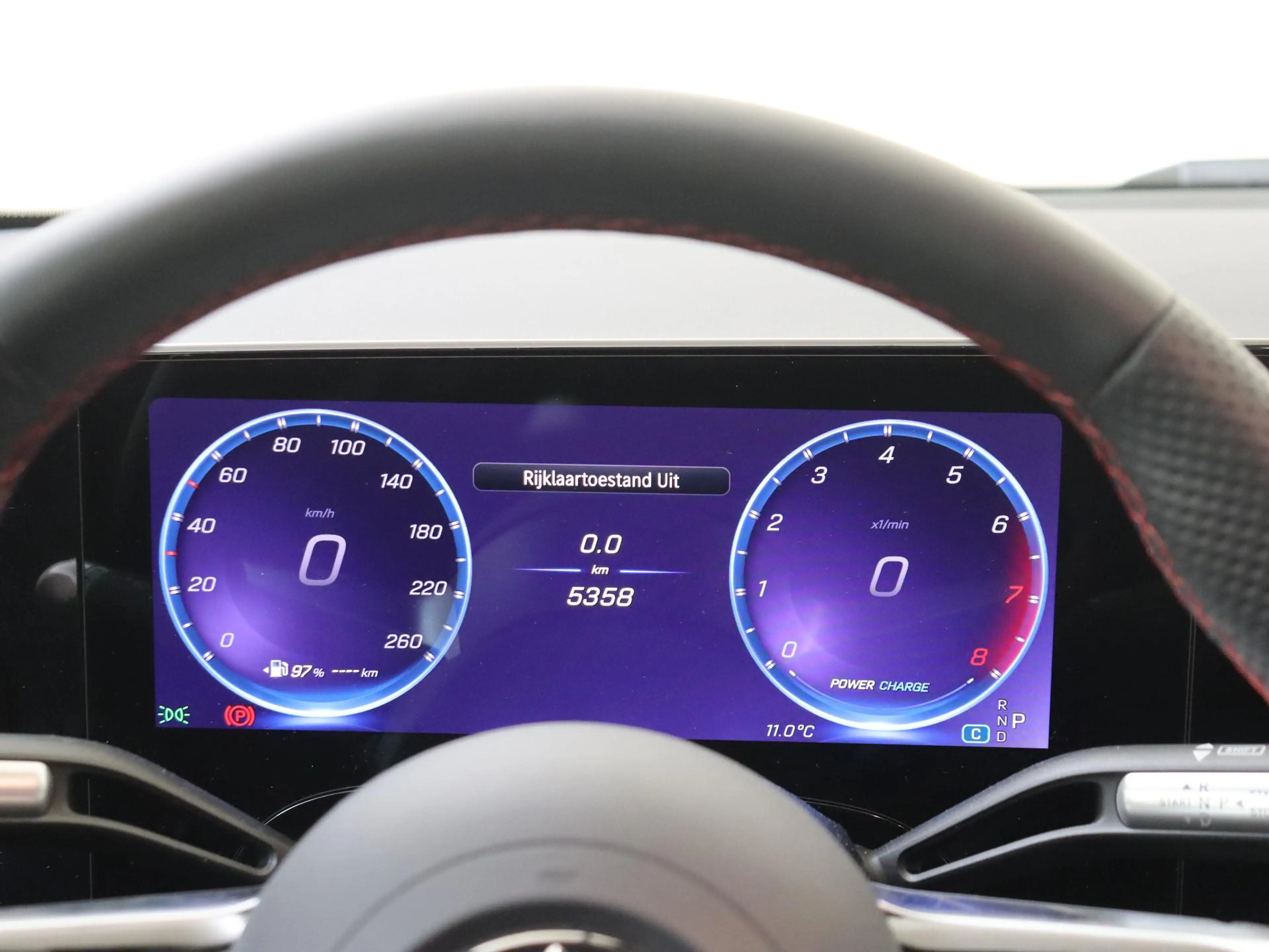 Mercedes-Benz CLA 180 Business Solution AMG — photo 13