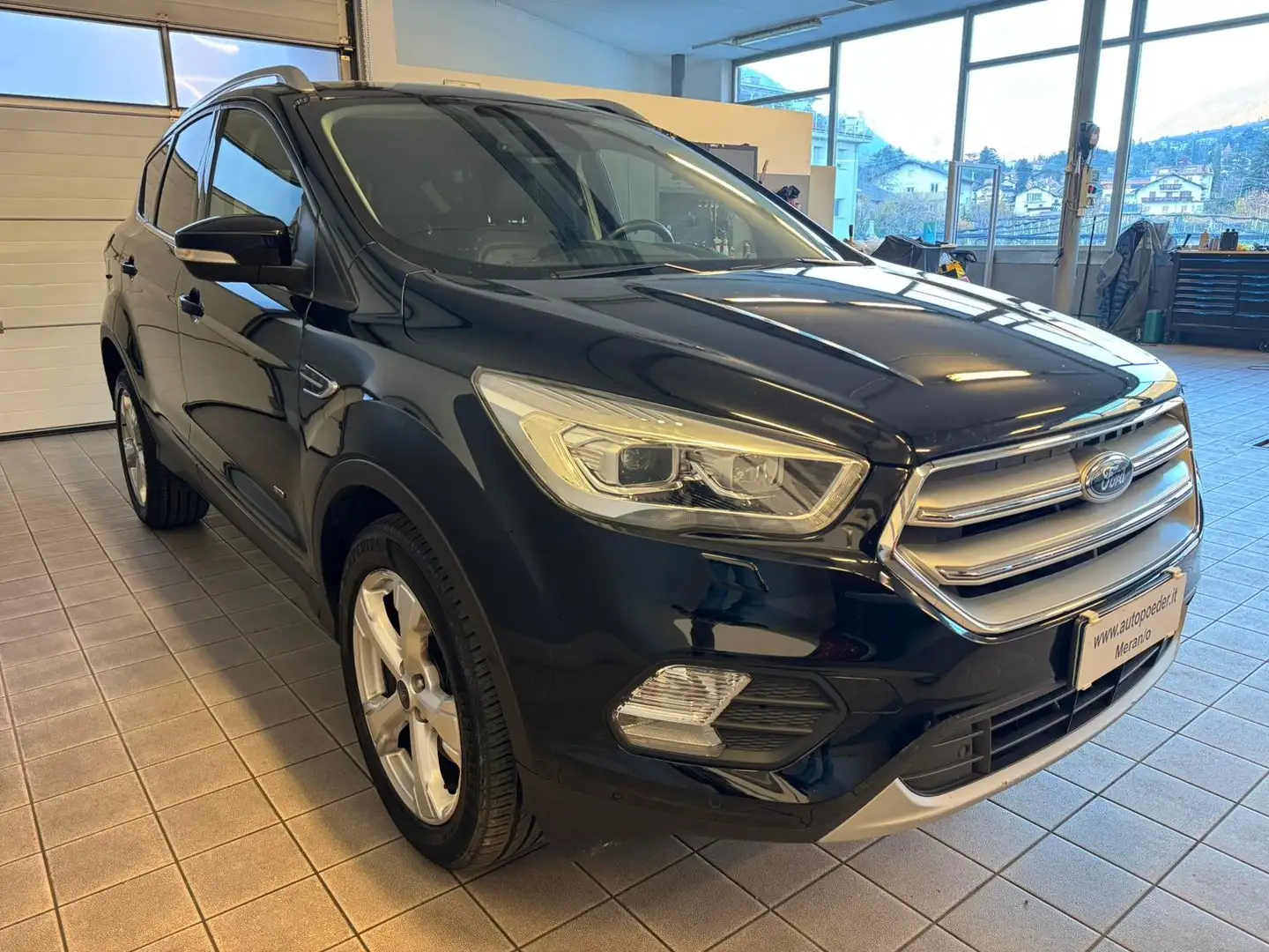 Ford Kuga Kuga 2.0 tdci Titanium s Zwart - 2